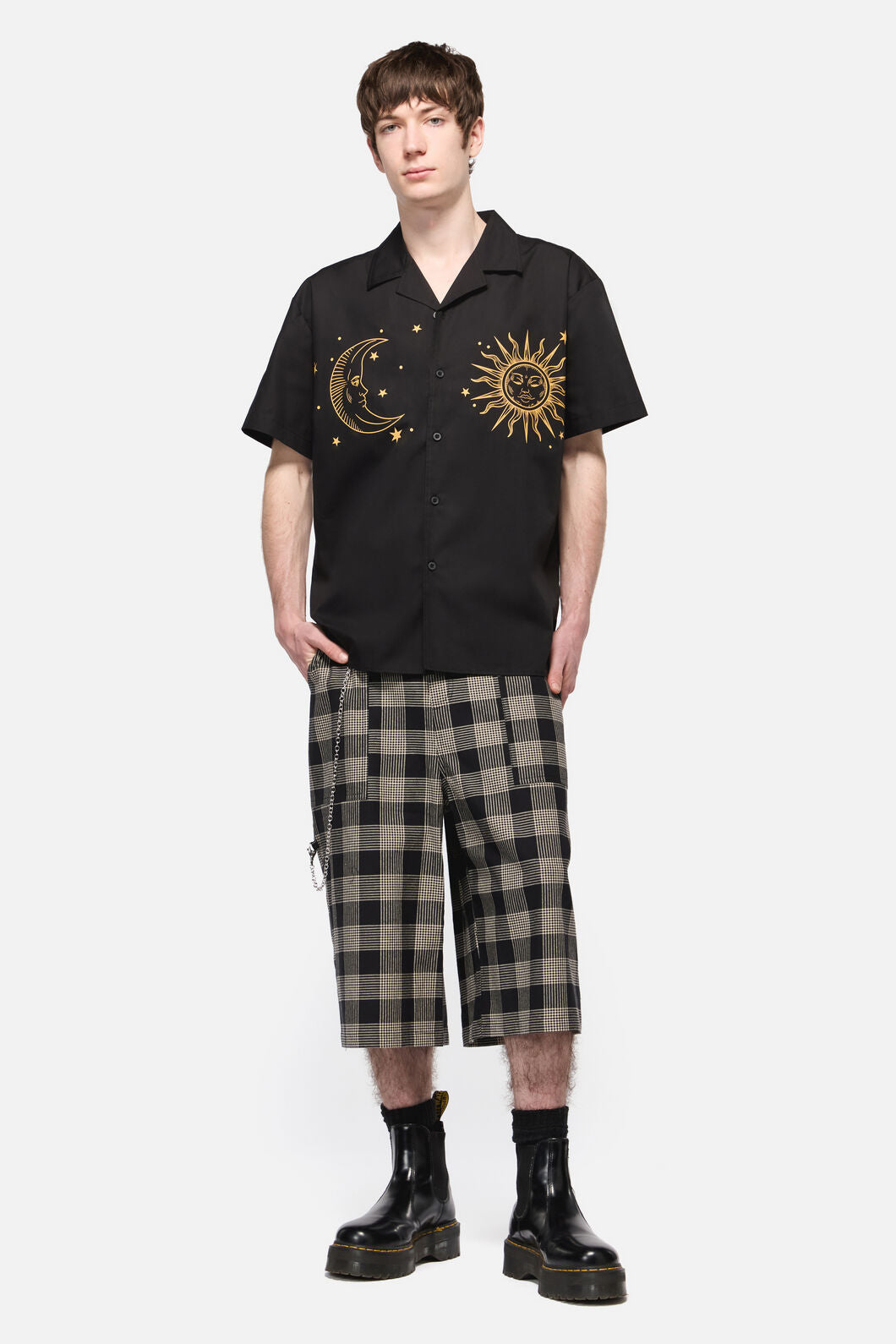 Black Friday - Sun And Moon SS Shirt - black