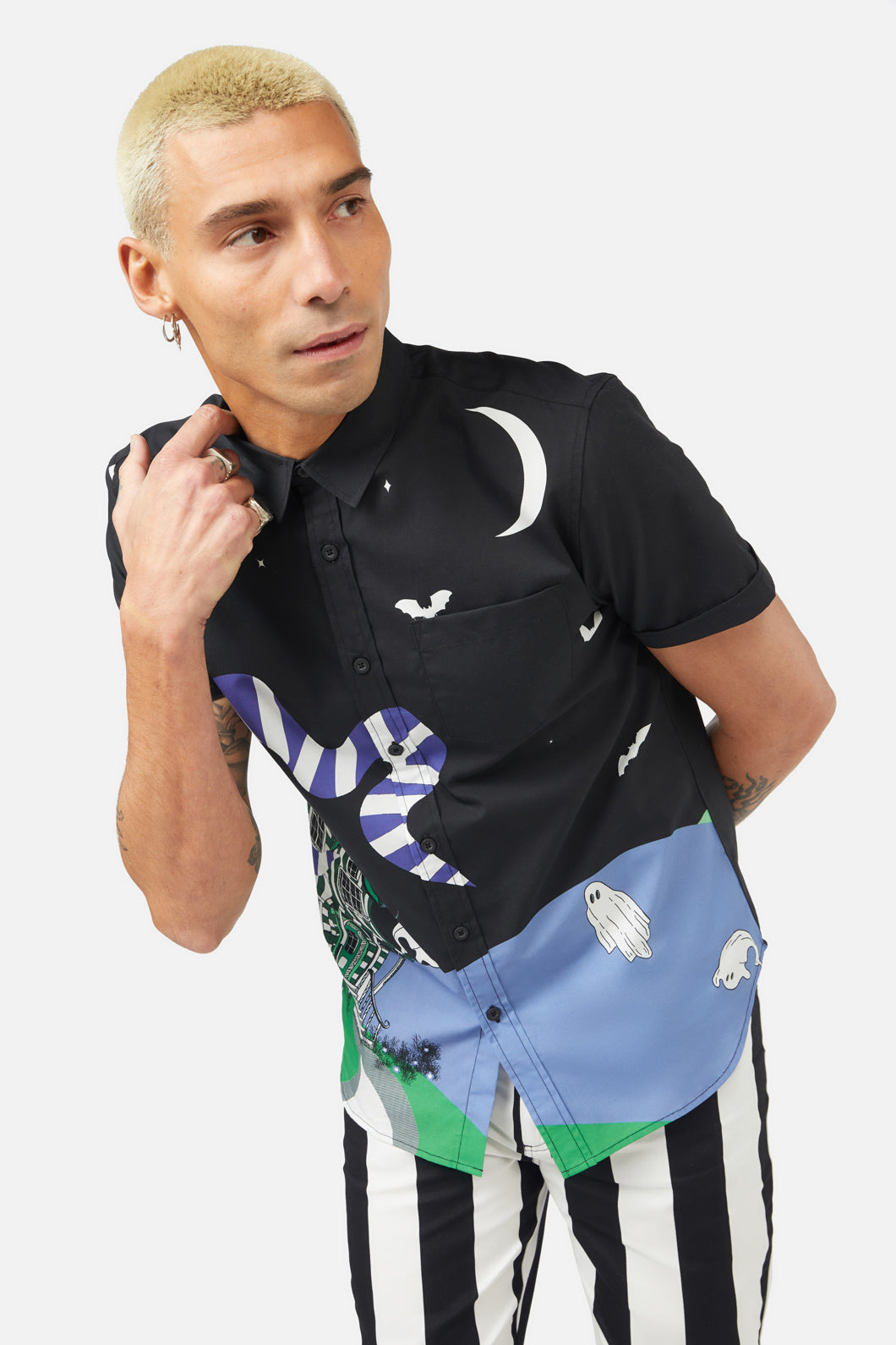 Black Friday - Spooky Scene SS Shirt - multi