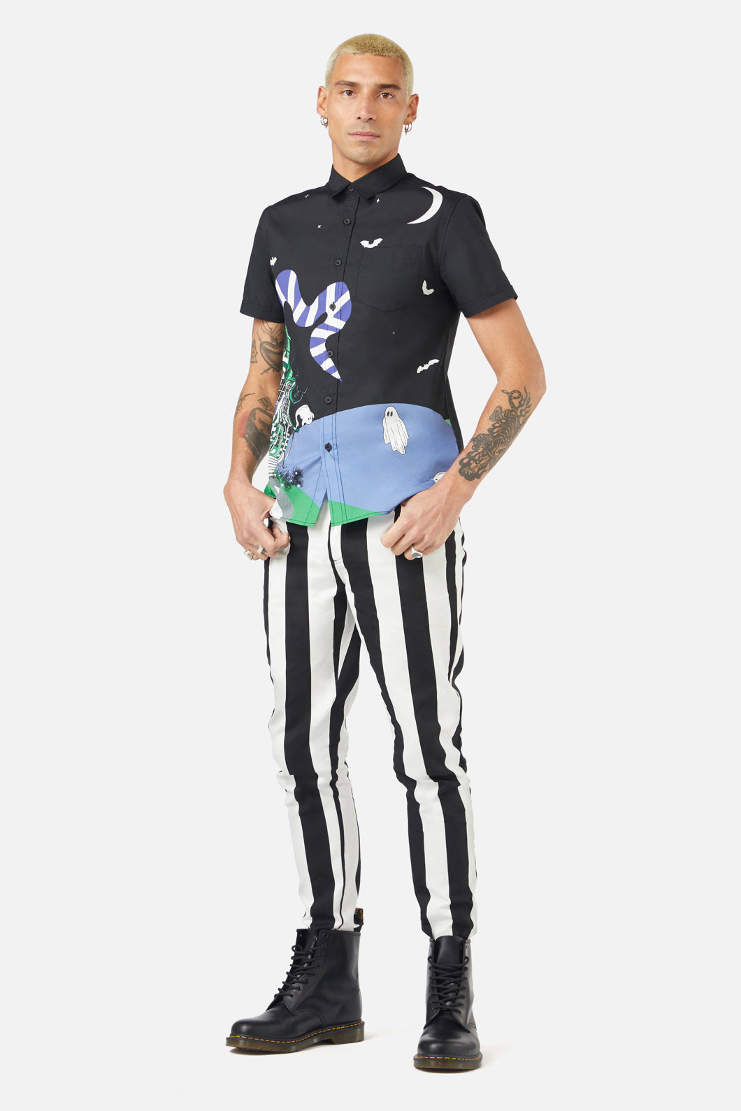 Black Friday - Spooky Scene SS Shirt - multi