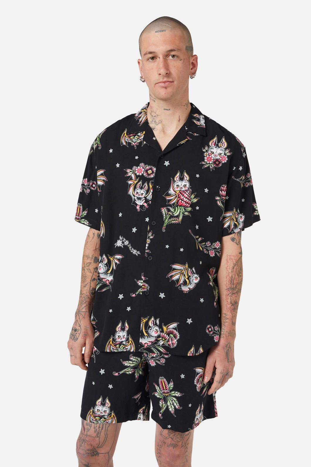 Black Friday - Fruity Bats SS Shirt - black
