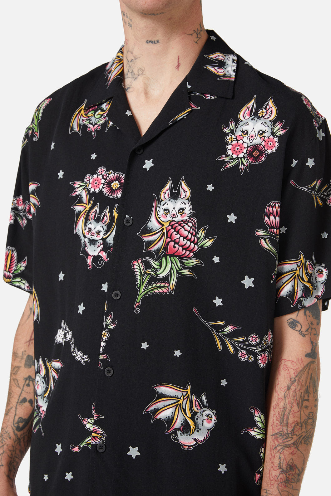 Black Friday - Fruity Bats SS Shirt - black