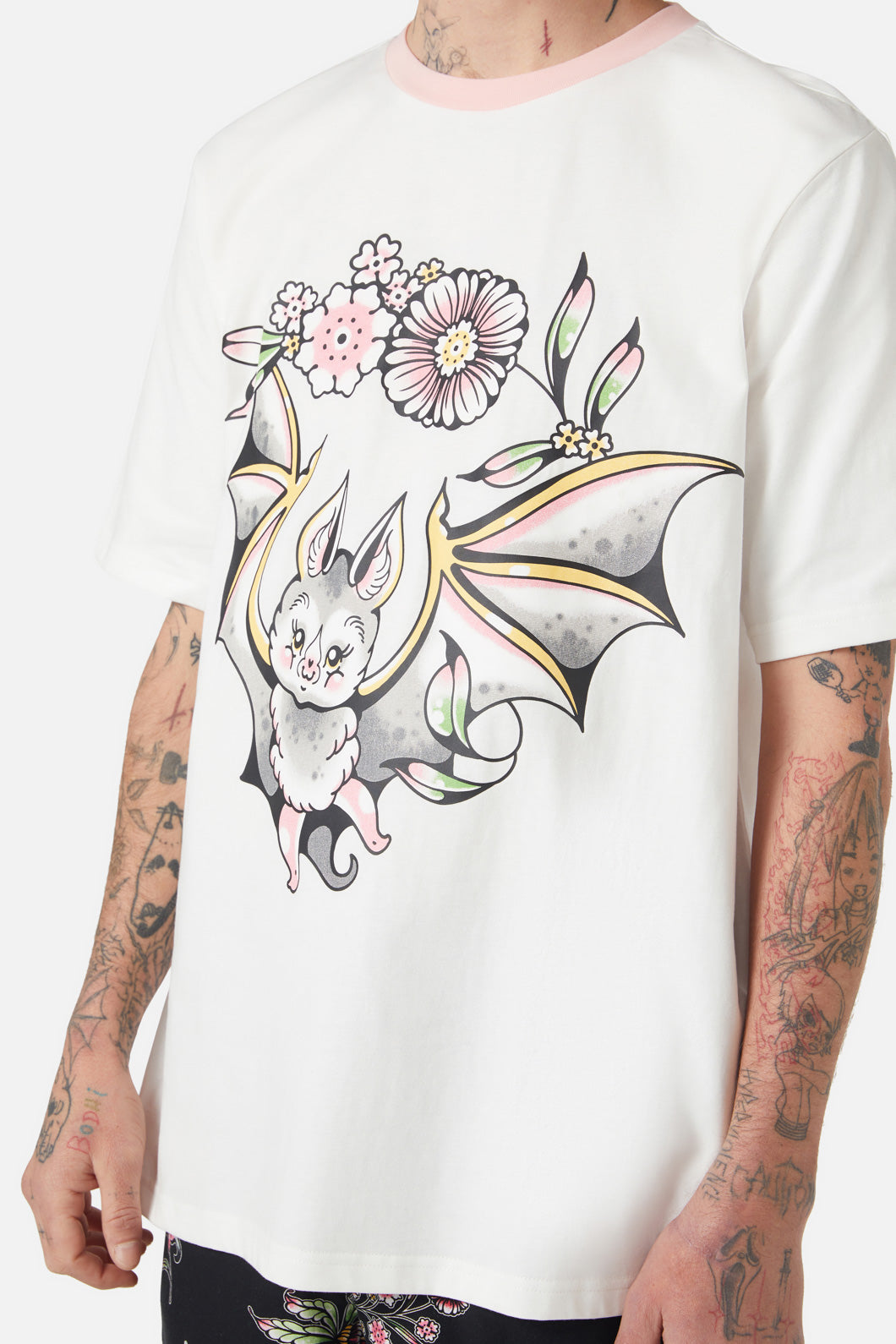 Black Friday - Fruit Bat Tee - cream