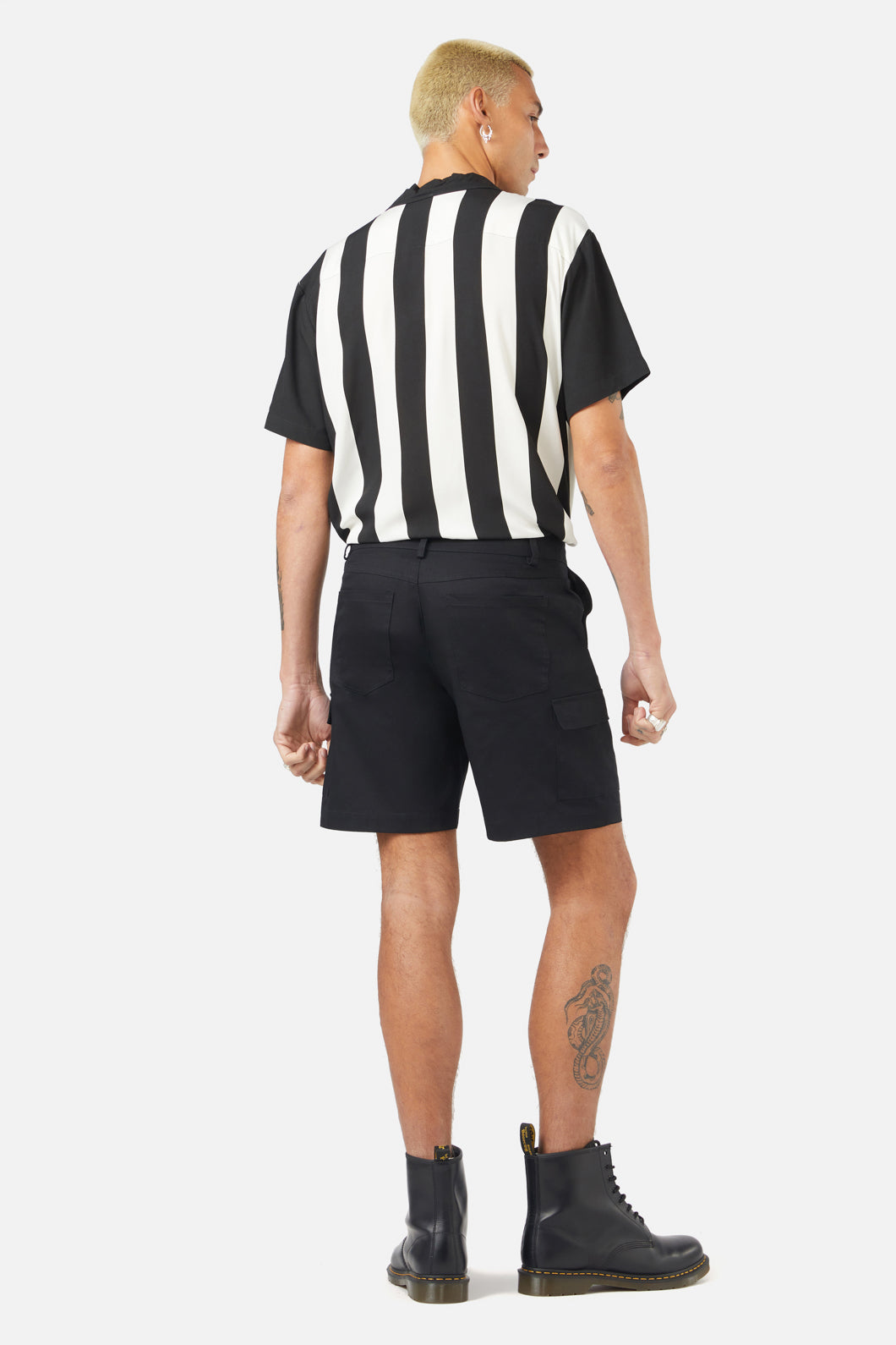 Black Friday - Spooky Unisex Short - black