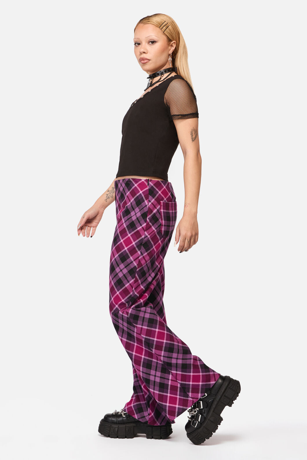 Black Friday - Predictions Tartan Pant - plum-black