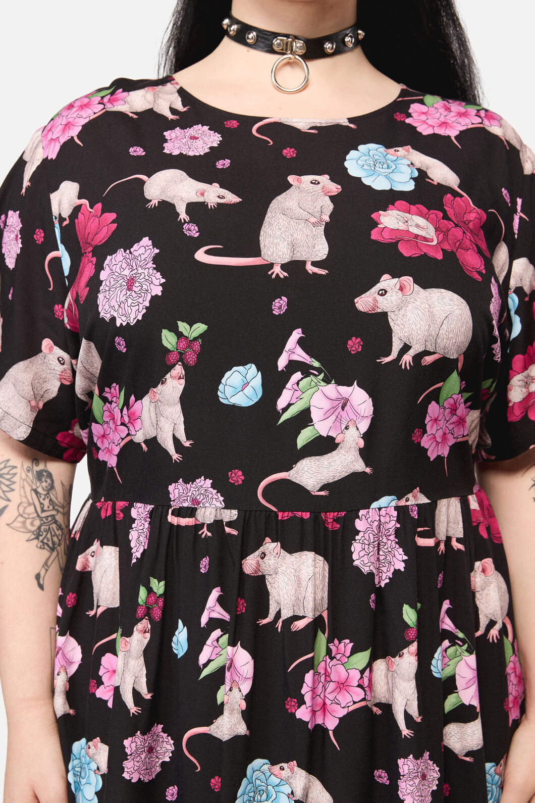 Black Friday - Curve Rat-A-Tat Print Dress - black