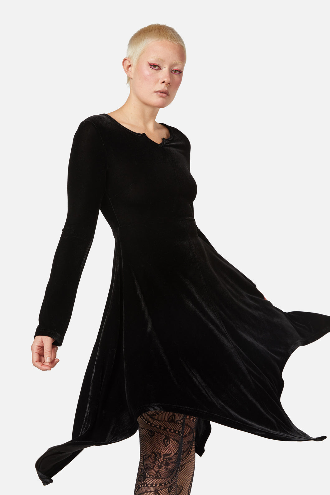 Black Friday - Fern Velvet Dress - black