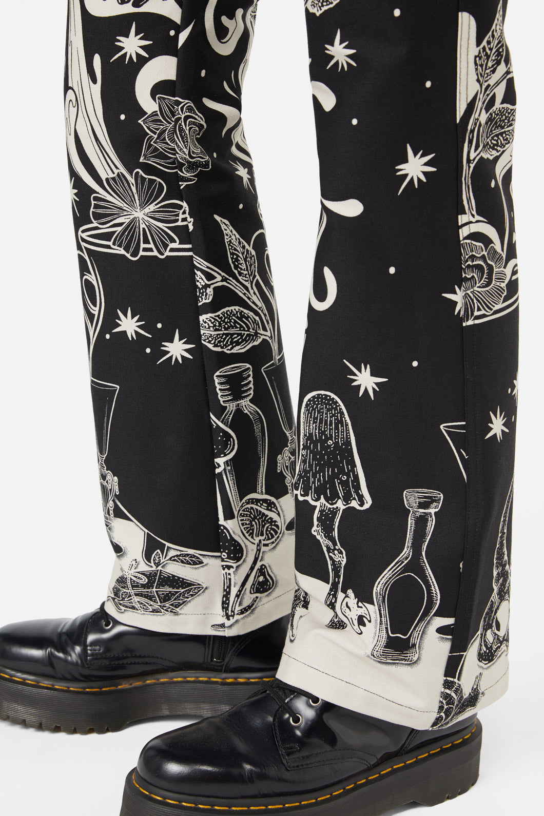 Black Friday - Witches Room Pant - black