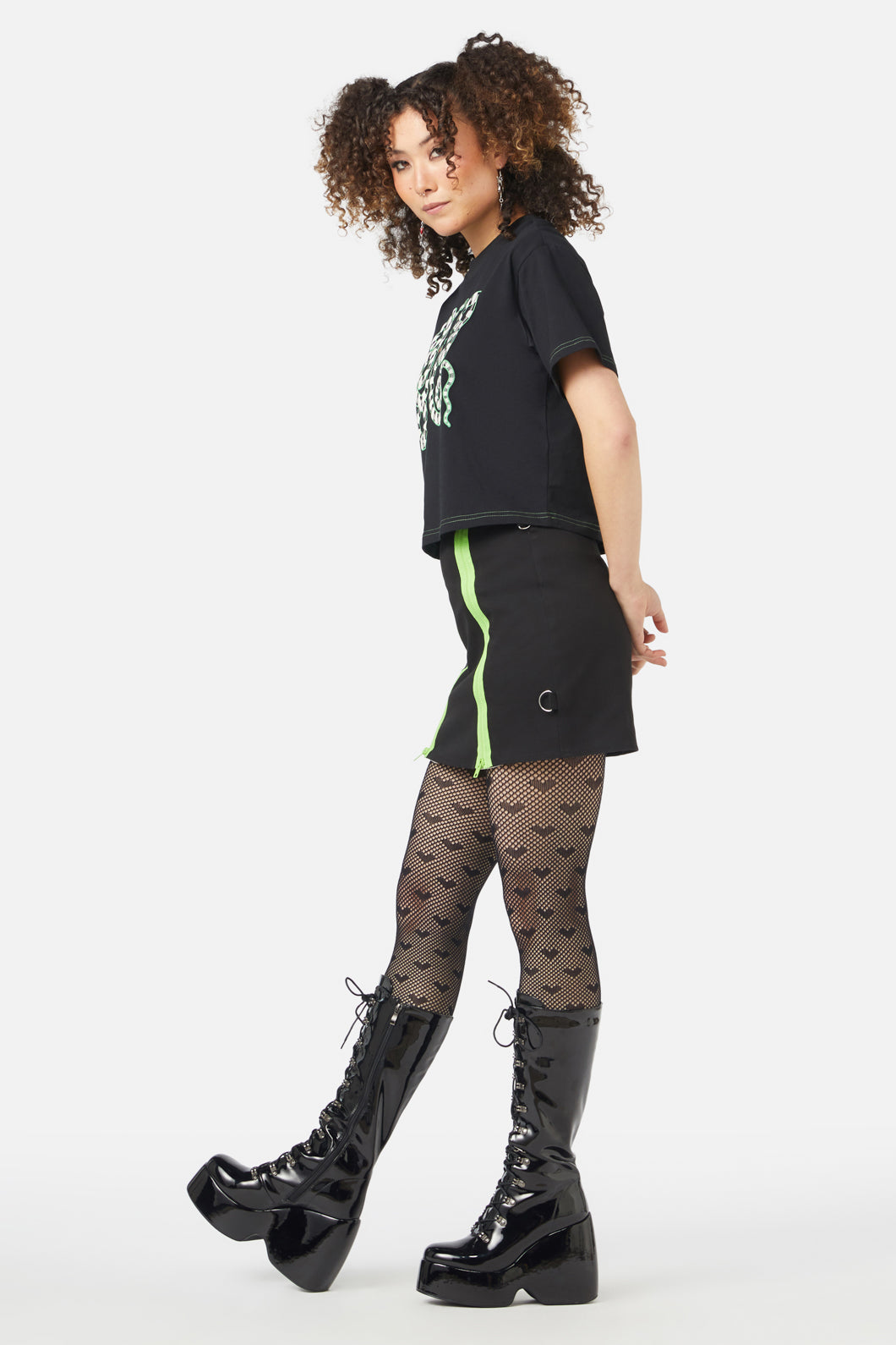 Black Friday - Besties Tee - black