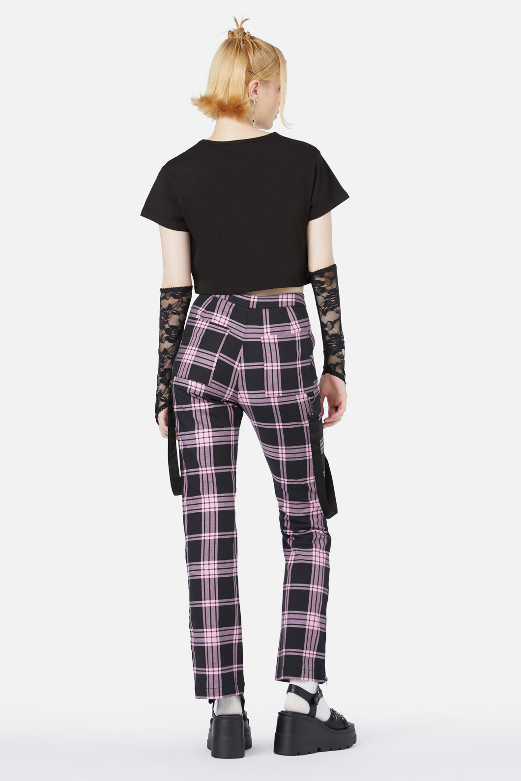 Black Friday - Elm Cropped Tee - black