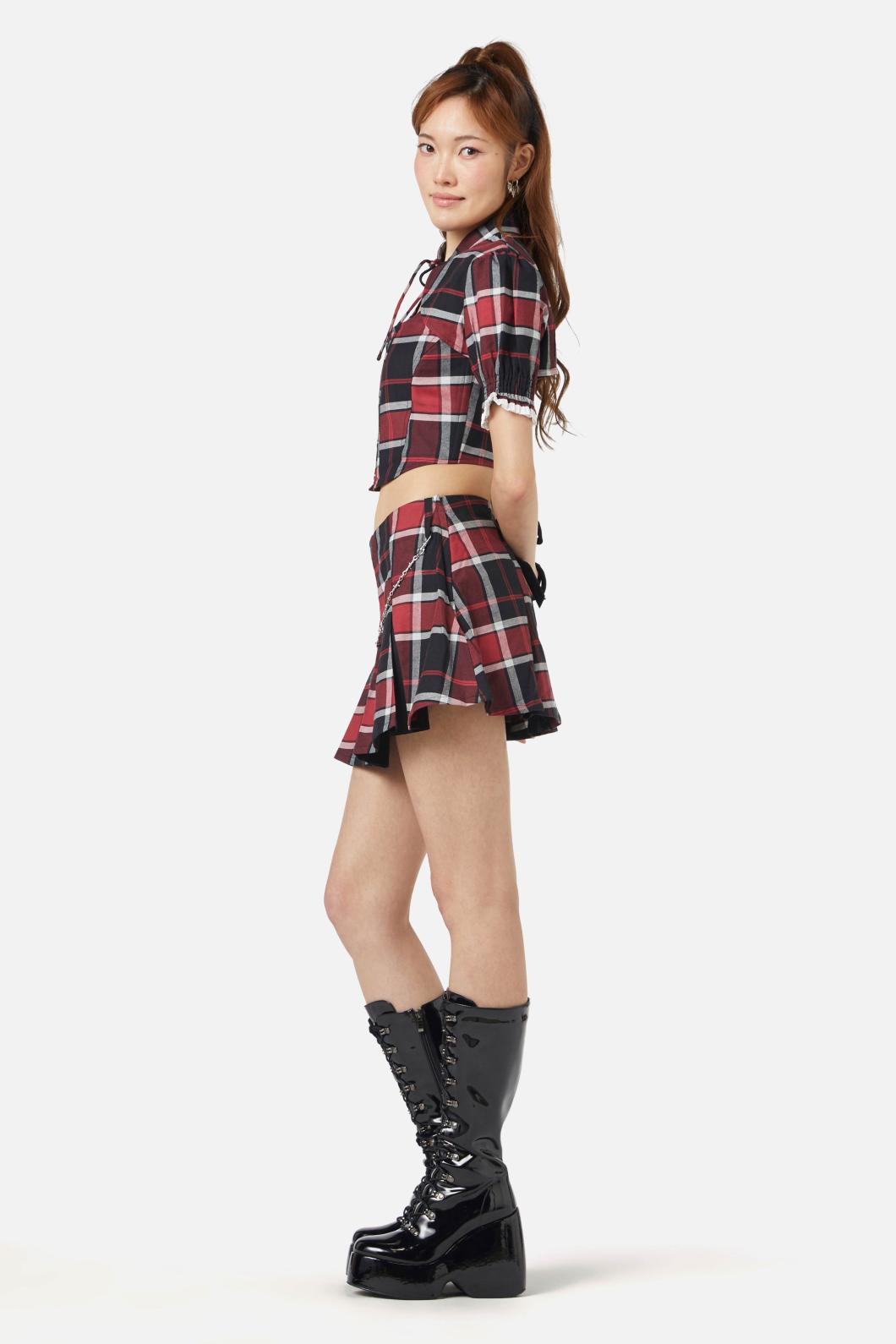 Black Friday - Ursula Tartan Sleeves - black-red