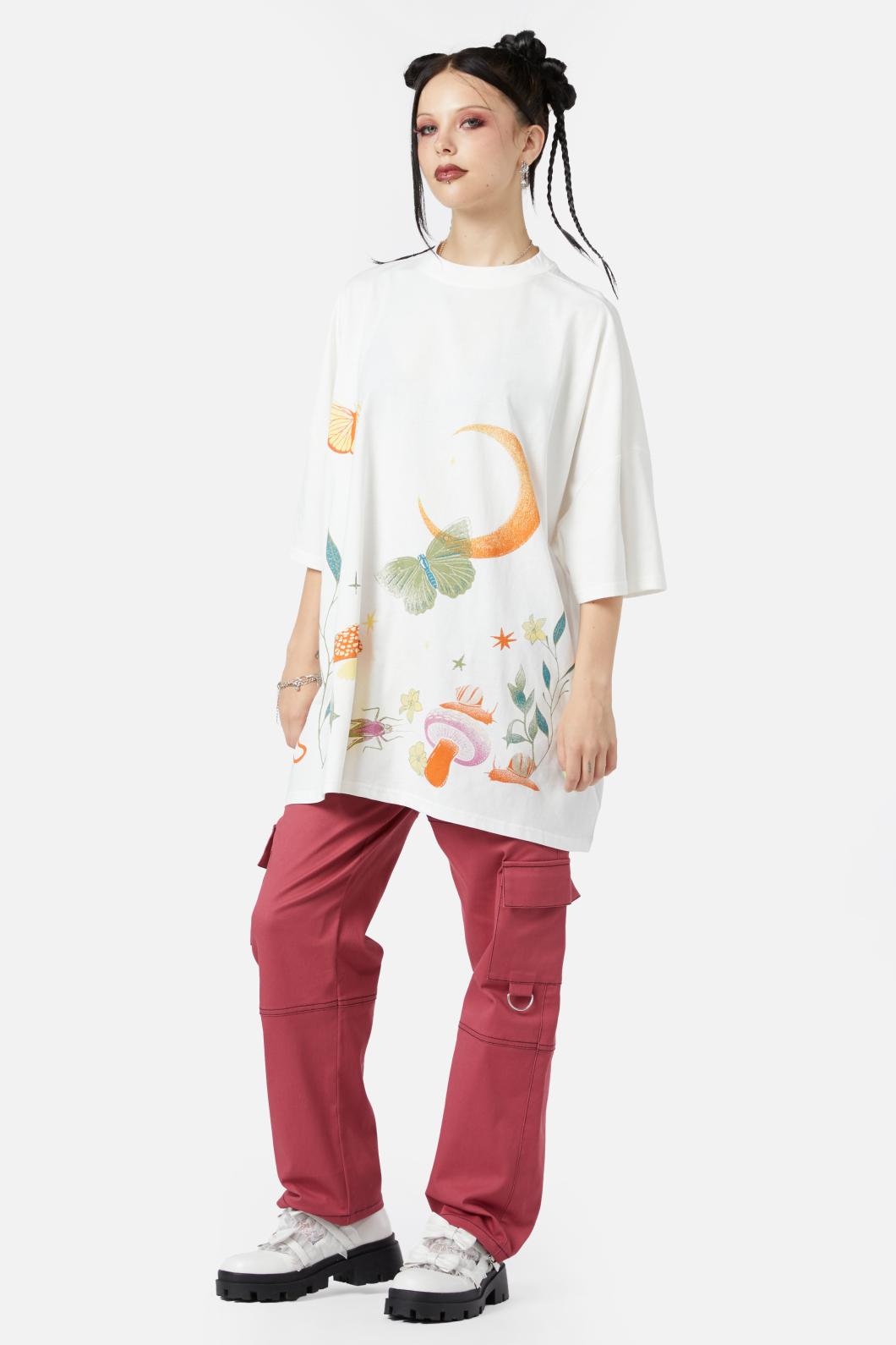 Black Friday - Scenic Nights OS Tee - cream