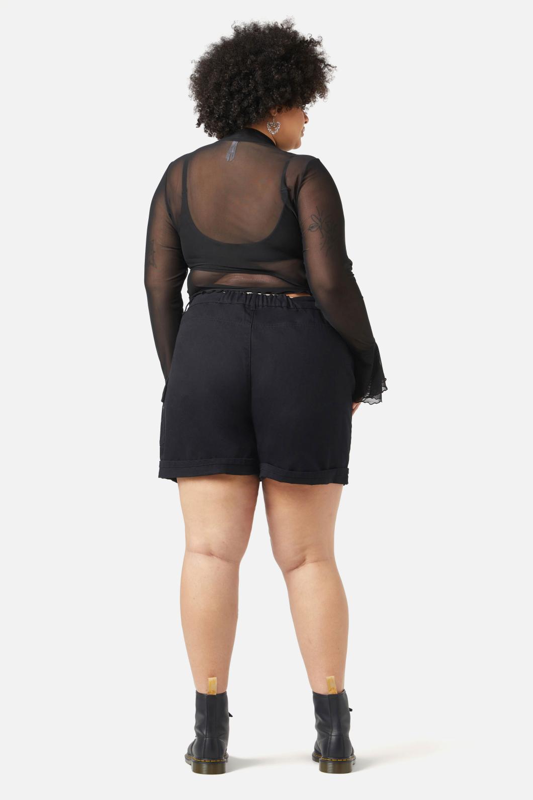 Black Friday - Curve Cutie Mandrake Short - black