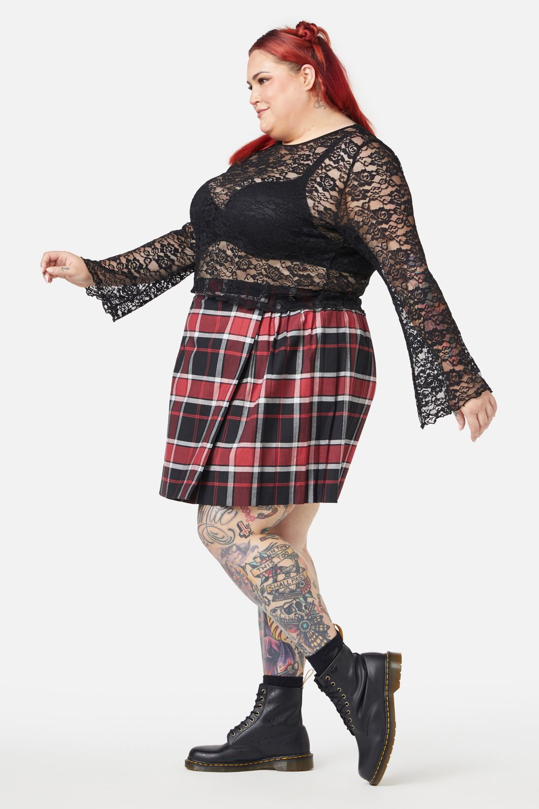 Black Friday - Curve Lace Flare Sleeve Top - black