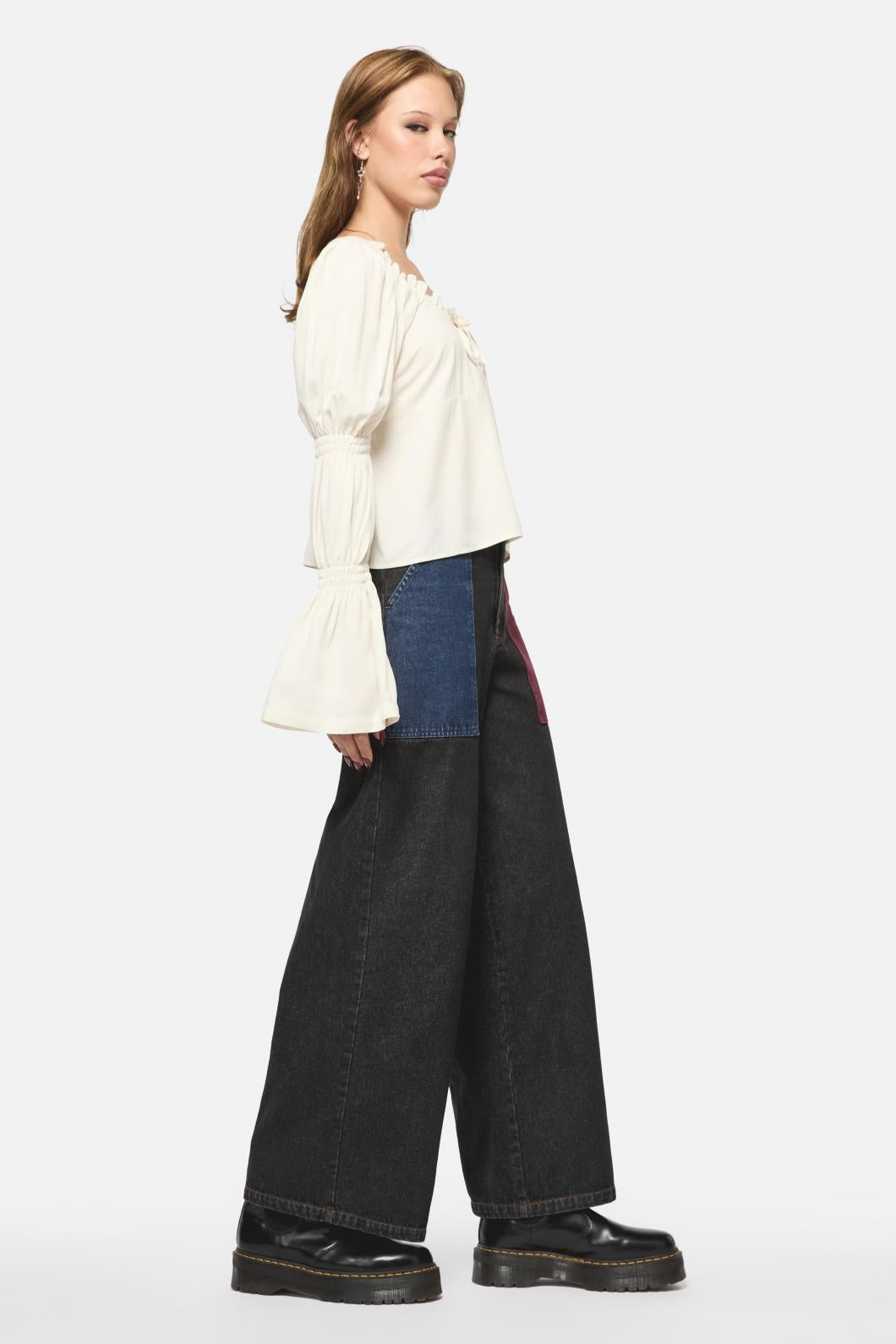 Black Friday - Puppet Show LS Top - cream