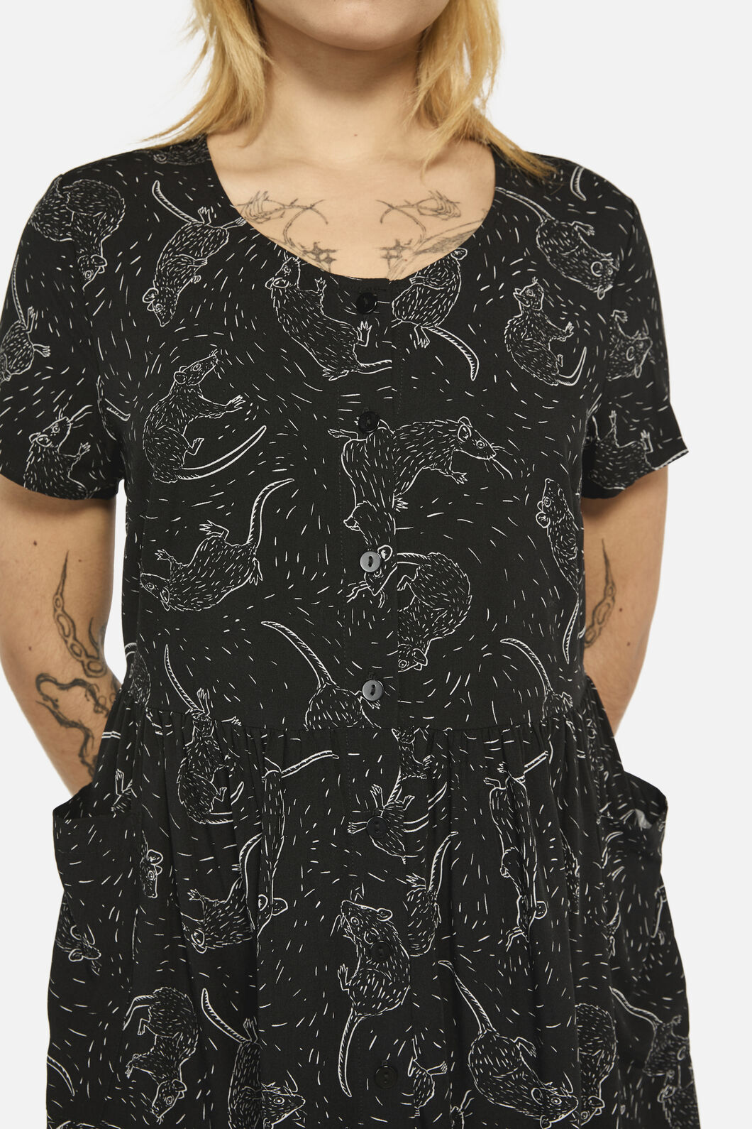 Black Friday - Ratbag ShortSleevedGrungeDress - black