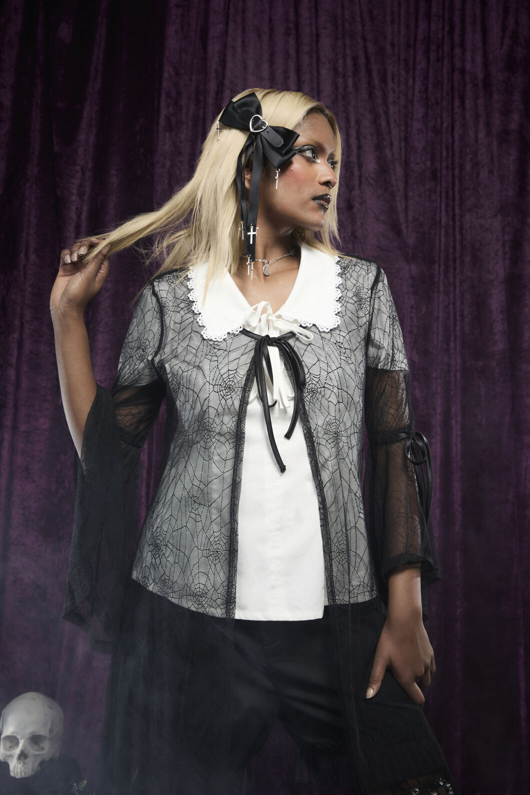 Black Friday - Bow & Cross Charm Hair Clip - black