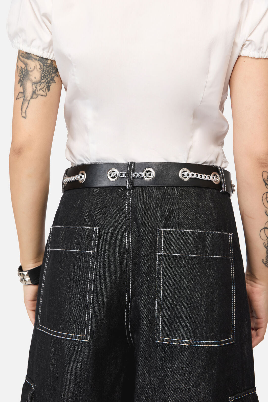 Black Friday - Chained In Belt - black