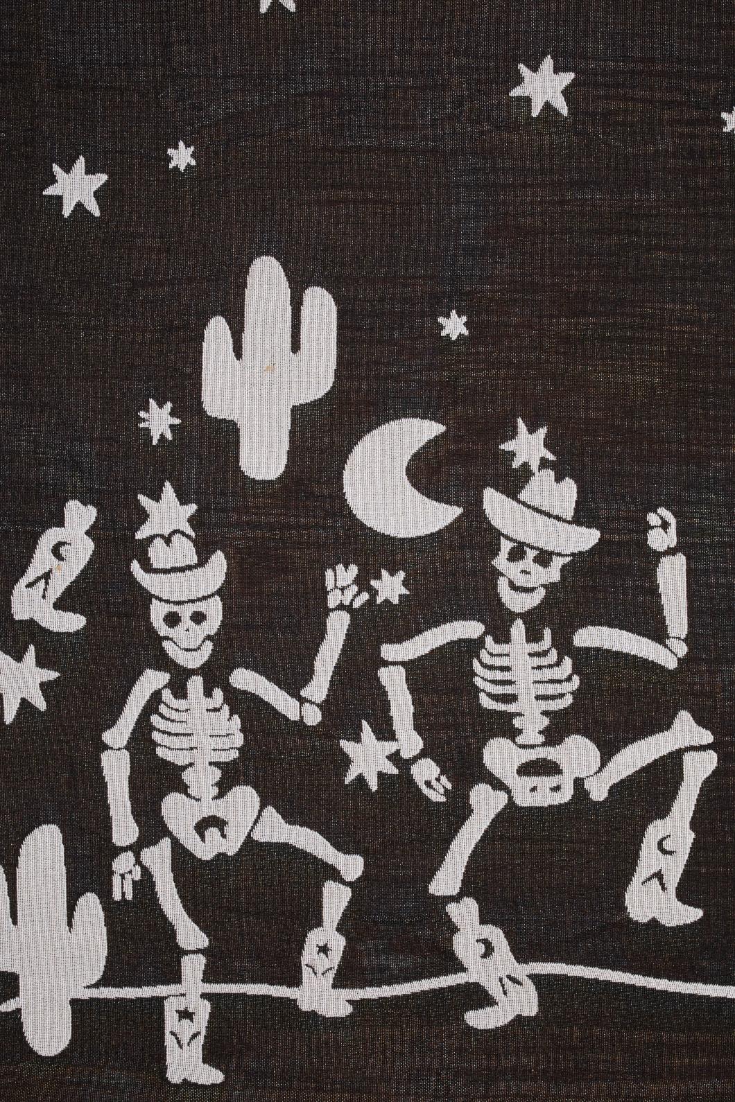 Black Friday - Boothill Throw - black