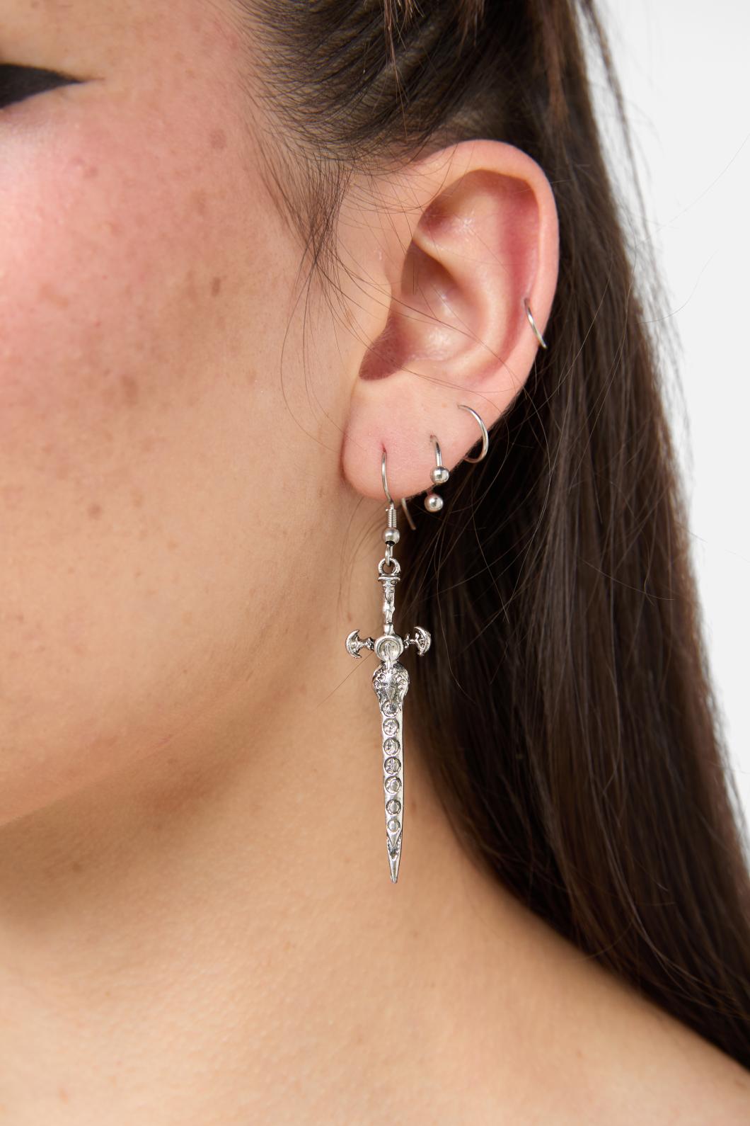 Black Friday - Engraved Sword Earrings - silver