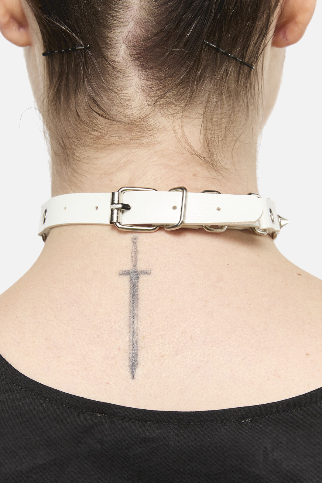 Black Friday - White Link Spike Choker - white