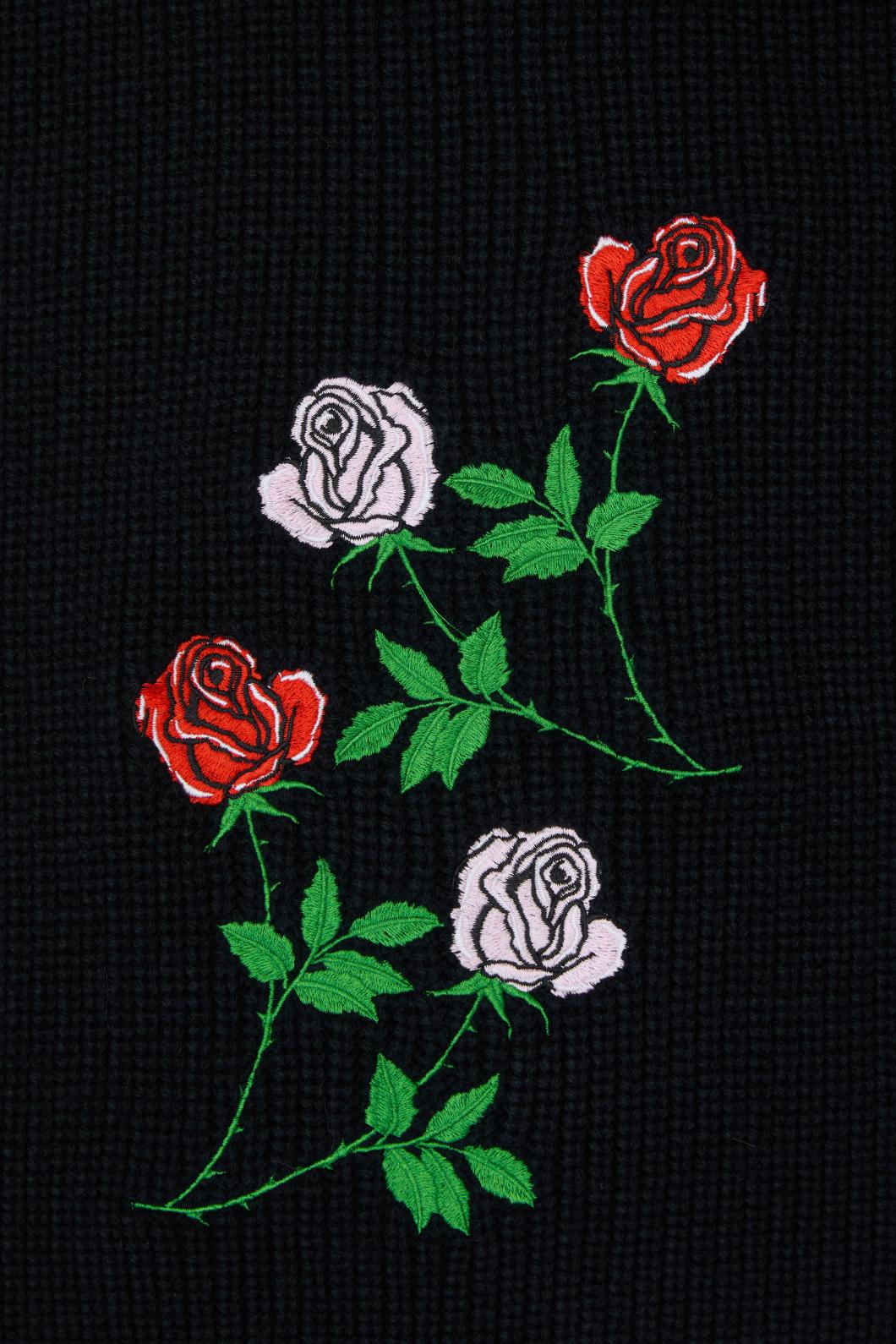 Black Friday - Roses Knit Scarf - black