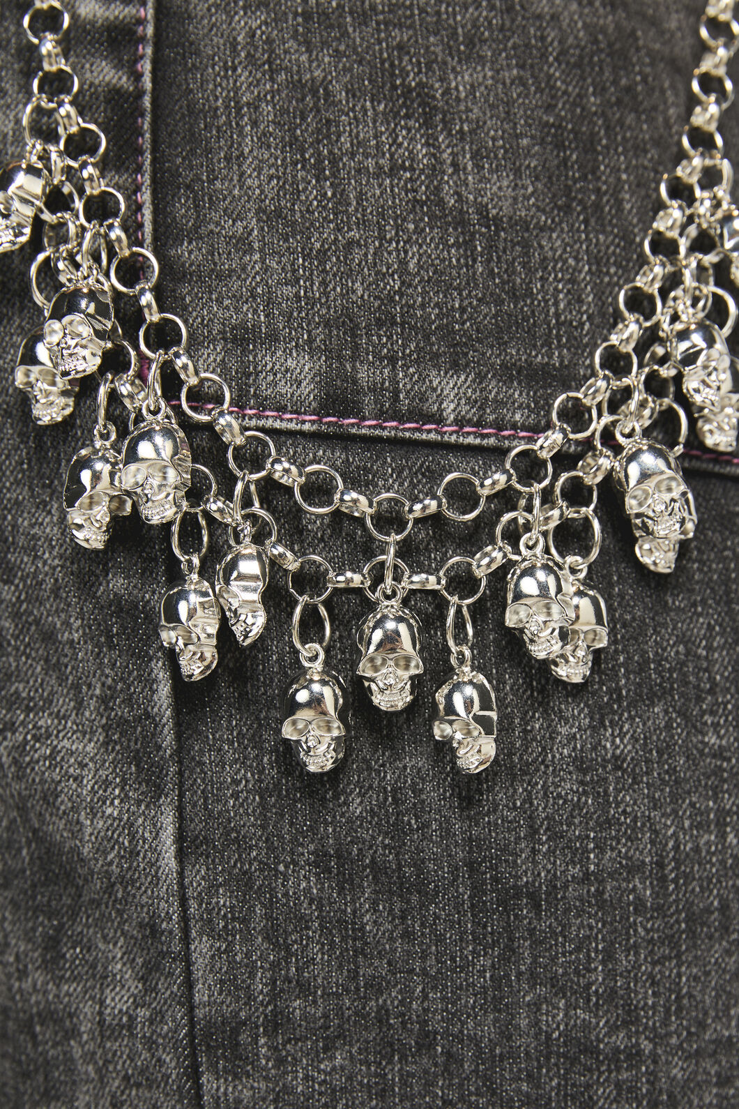 Black Friday - Skulls Chain - silver