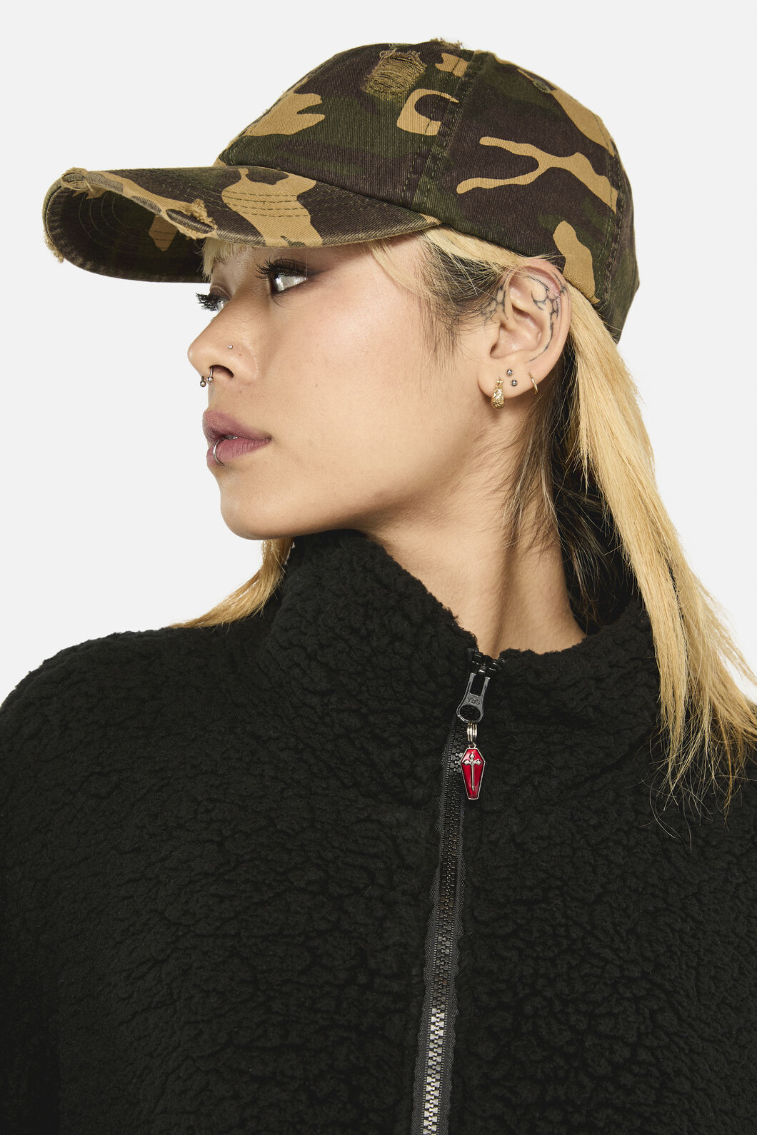 Black Friday - Distressed Camo Cap - green
