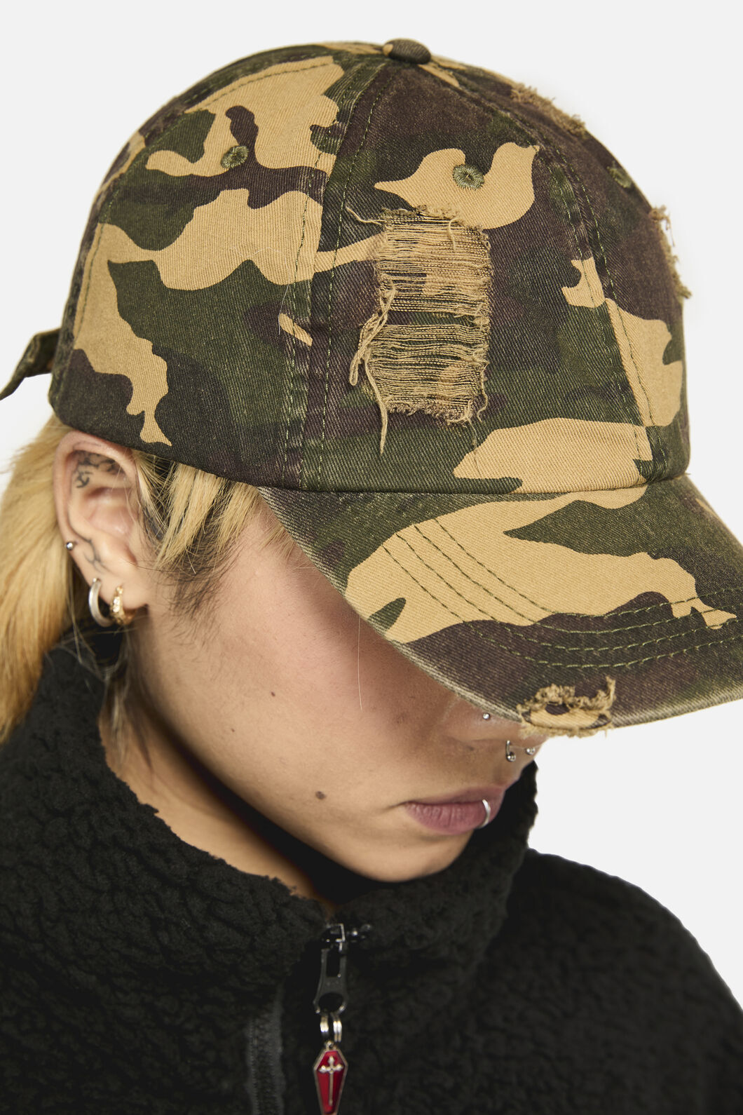Black Friday - Distressed Camo Cap - green
