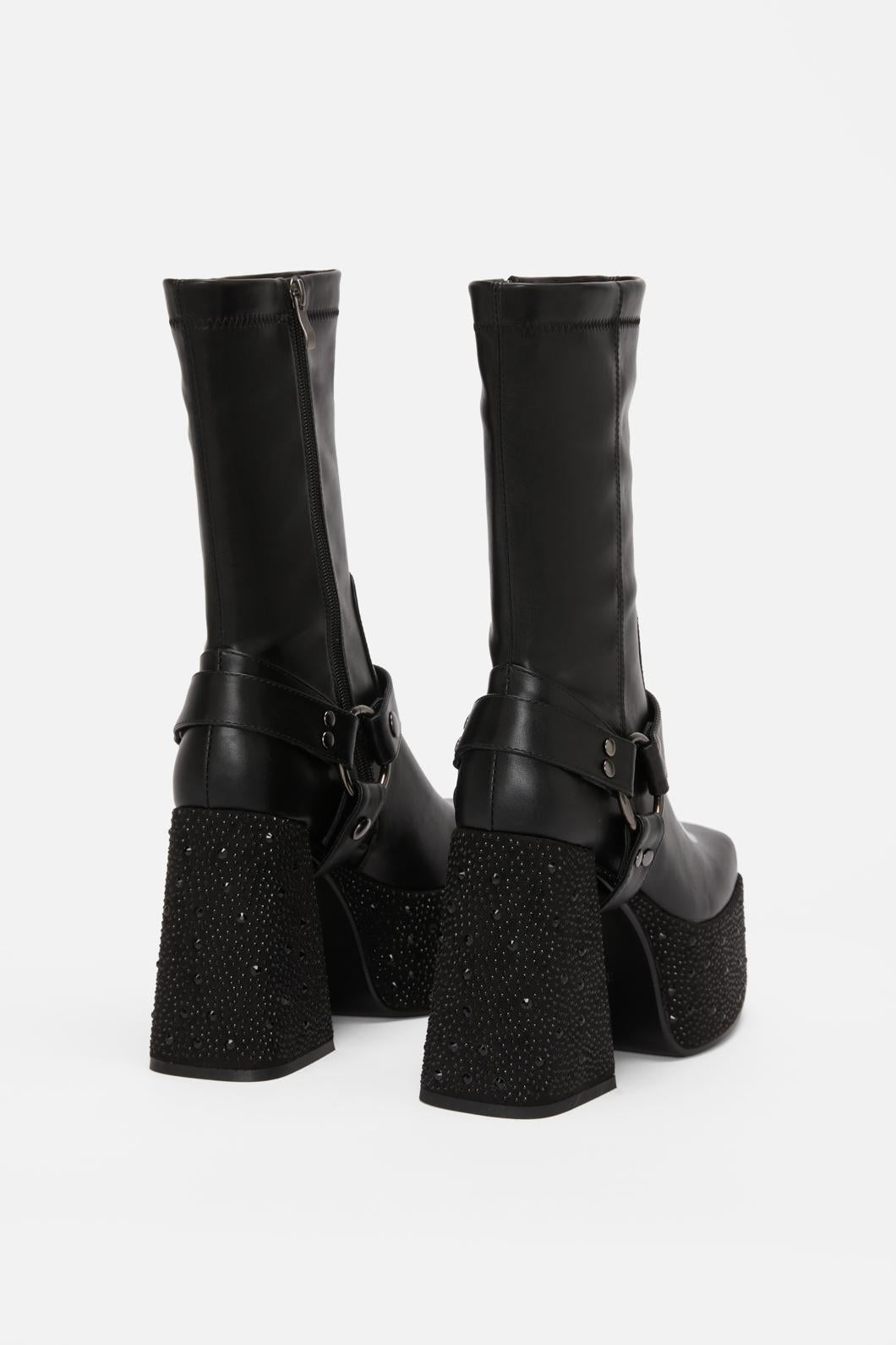 Black Friday - Bratty Boot - black