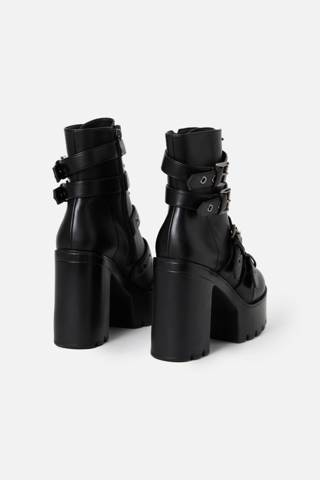 Black Friday - Buckle Heel Boot - black