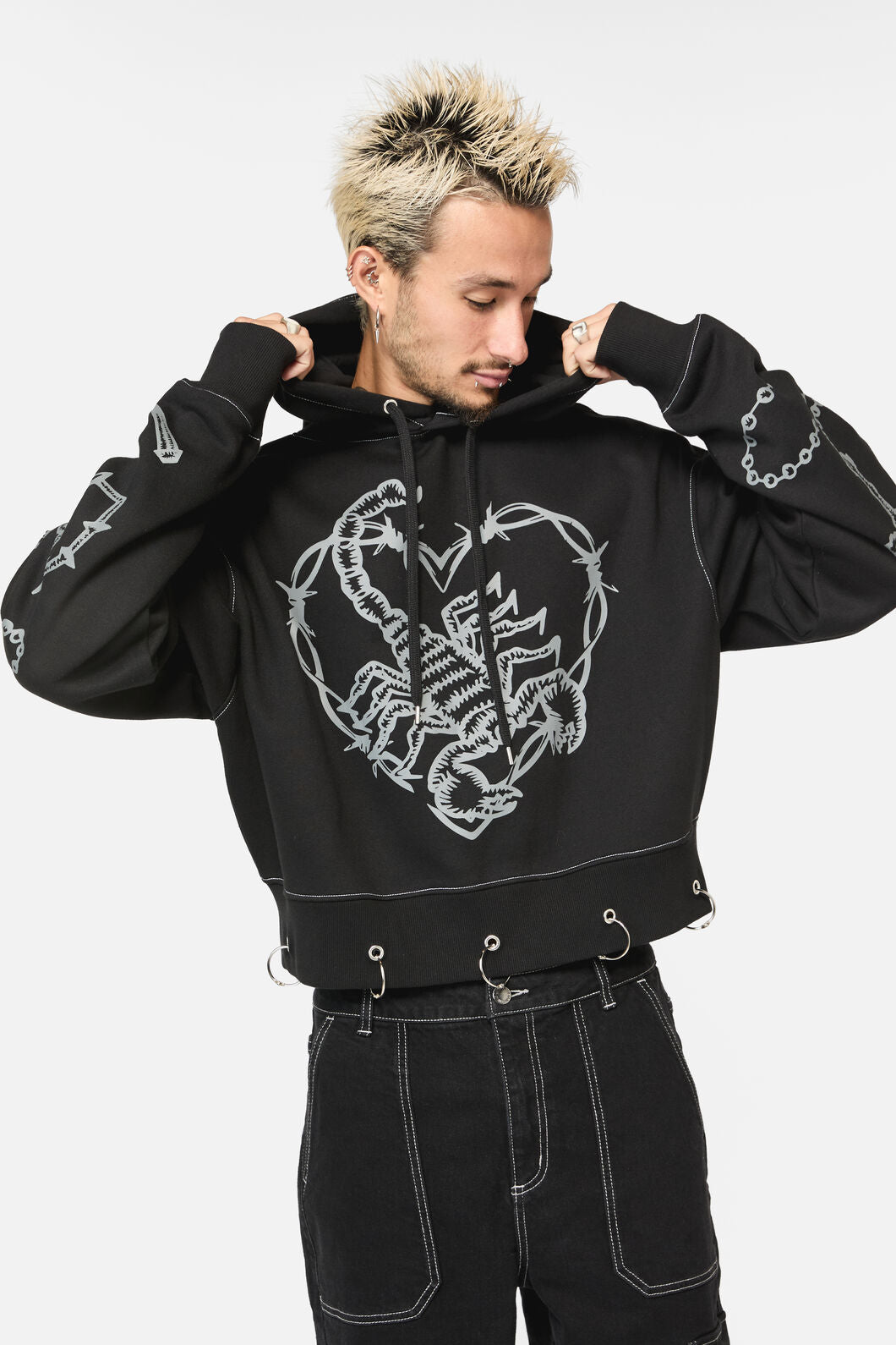 Dangerfield - Scorpion Gothic Crop Hoodie - black