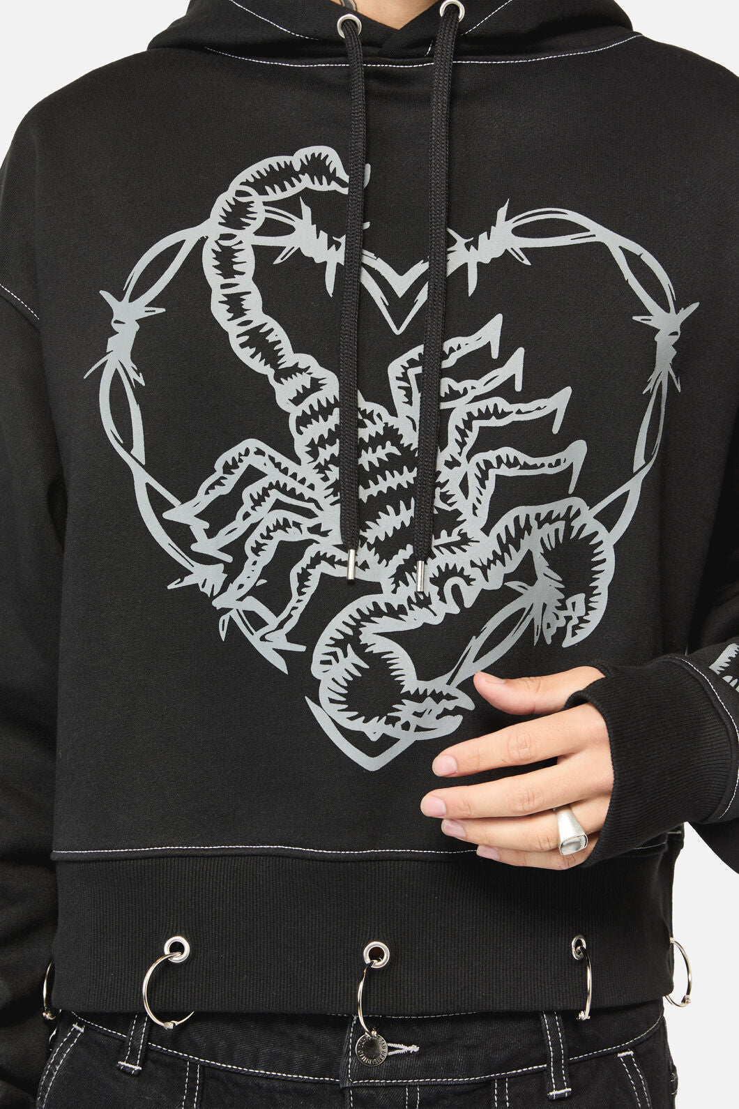 Dangerfield - Scorpion Gothic Crop Hoodie - black