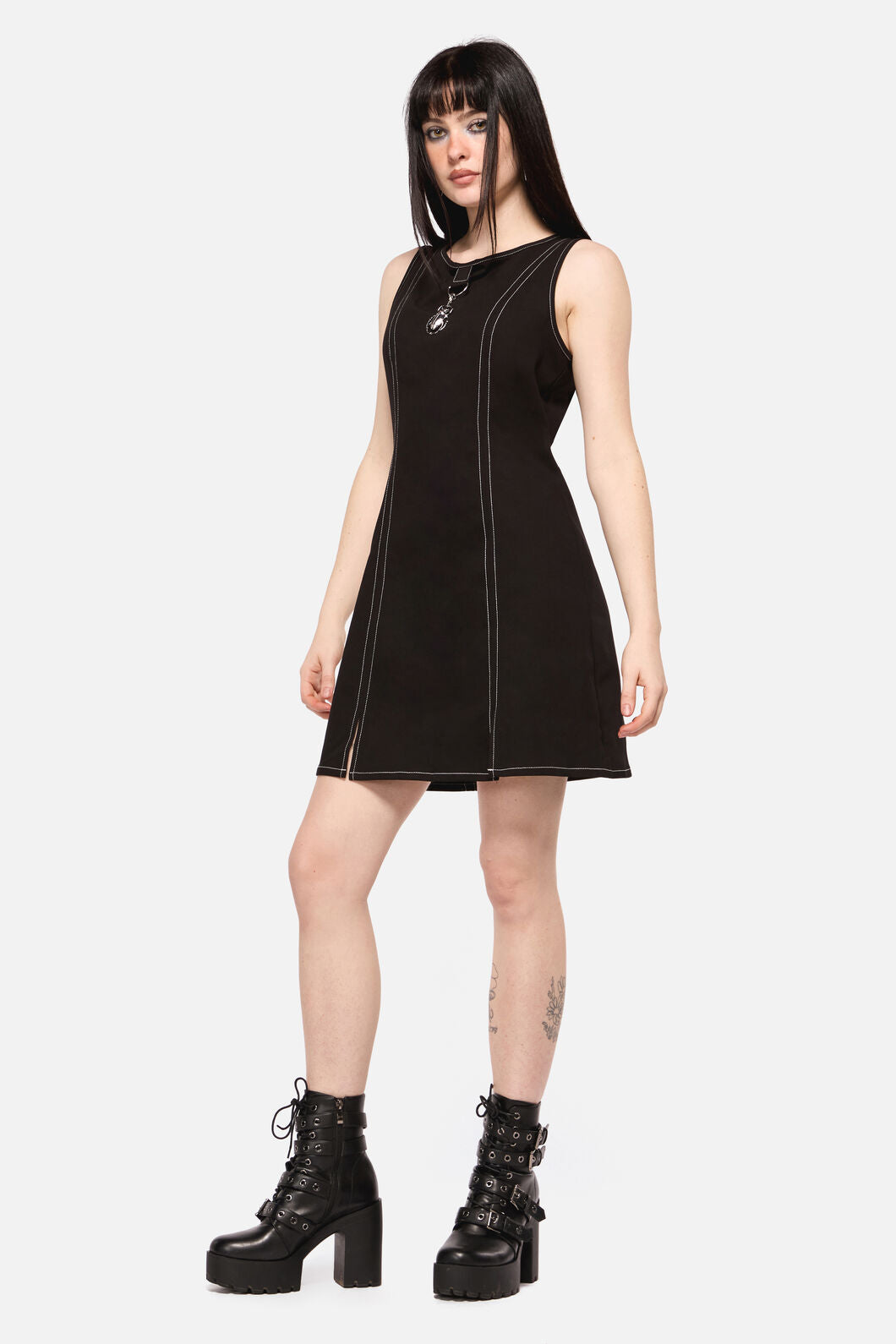 Dangerfield - Dark Pieridae Charm BasicDress - black