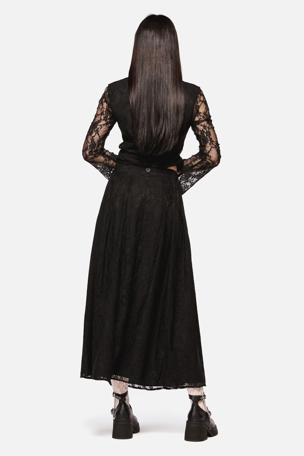 Dangerfield - Dark Pieridae Maxi Lace Skirt - black
