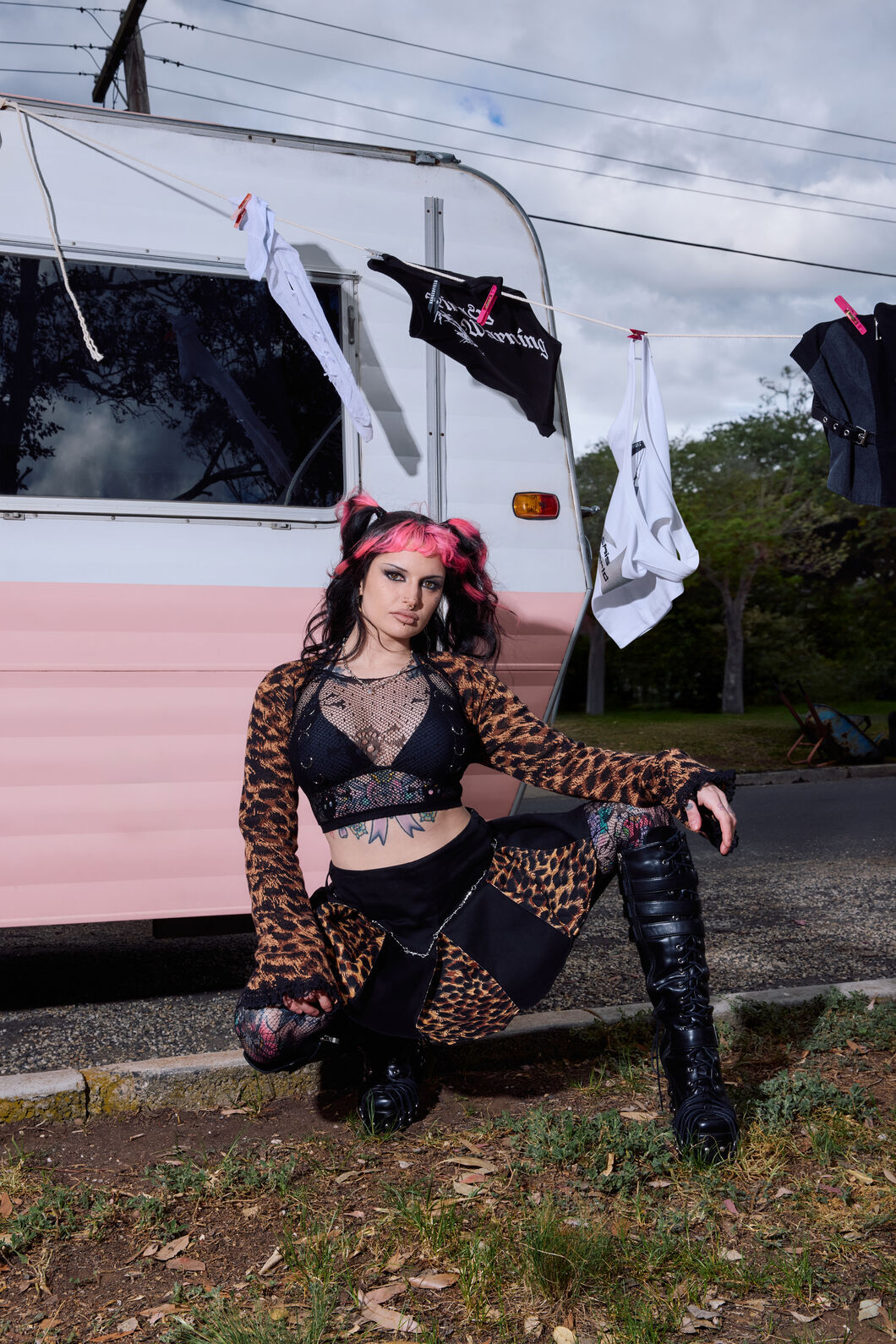 Dangerfield - LeopardContrastPleatGrngeSkort - black