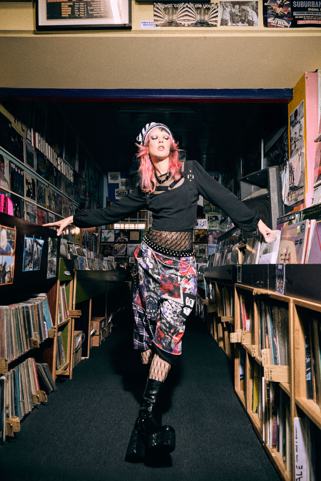 Dangerfield - Little BitterBuckleStrapBlouse - black