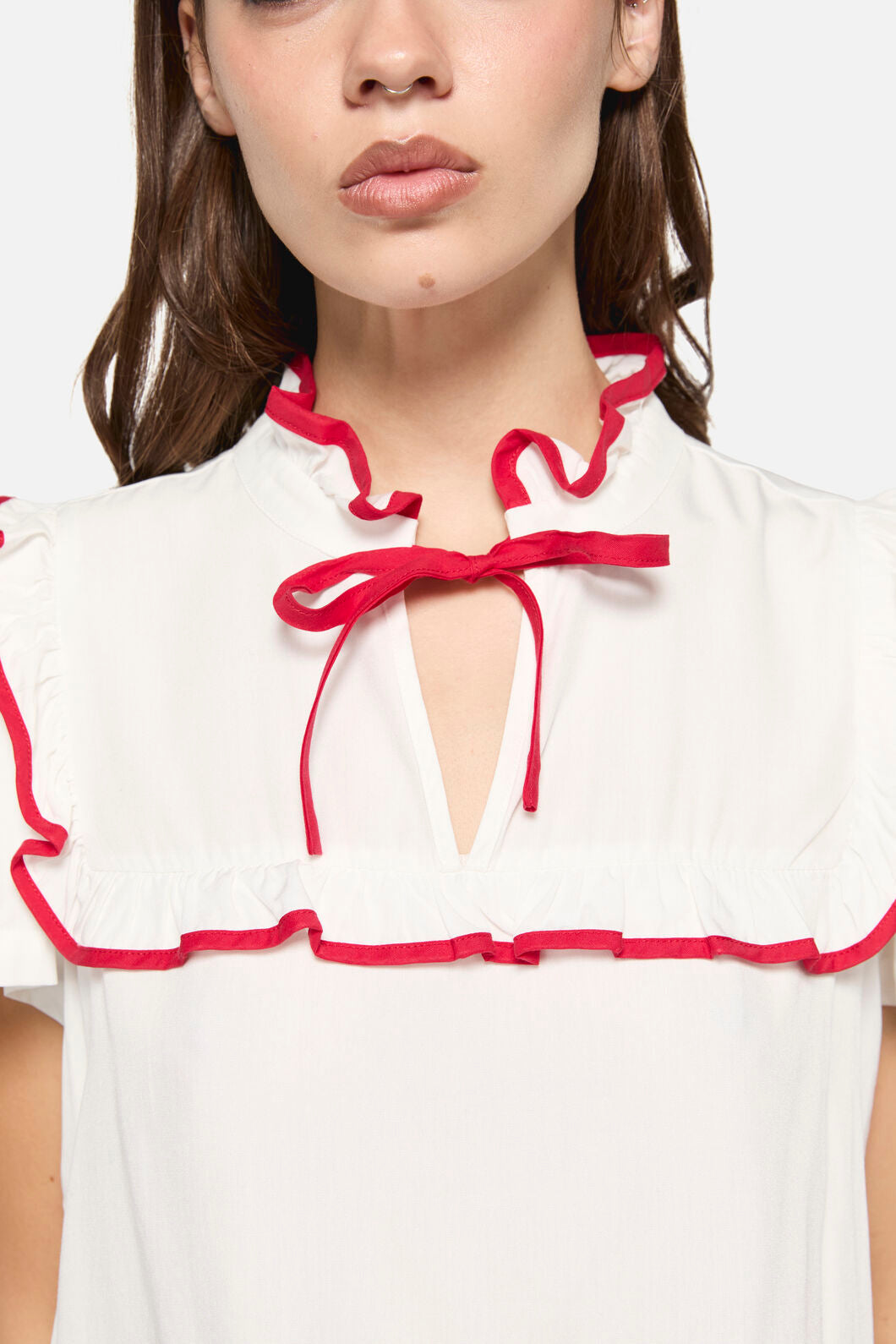 Dangerfield - Little Bitter Frilly Blouse - cream