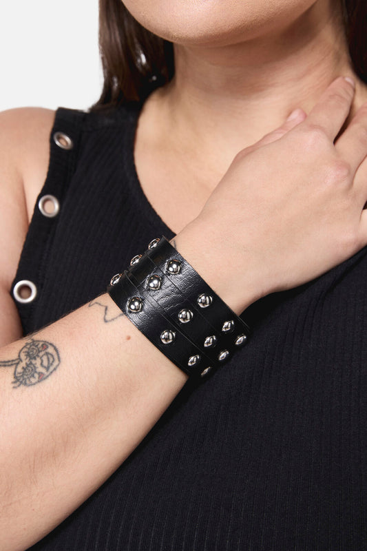 Dangerfield - Round Stud Wrist Band - black
