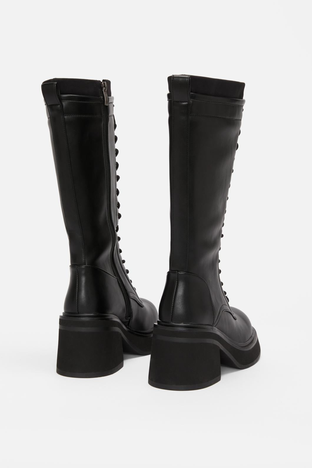 Dangerfield - Knee High Lace Up Boot - black