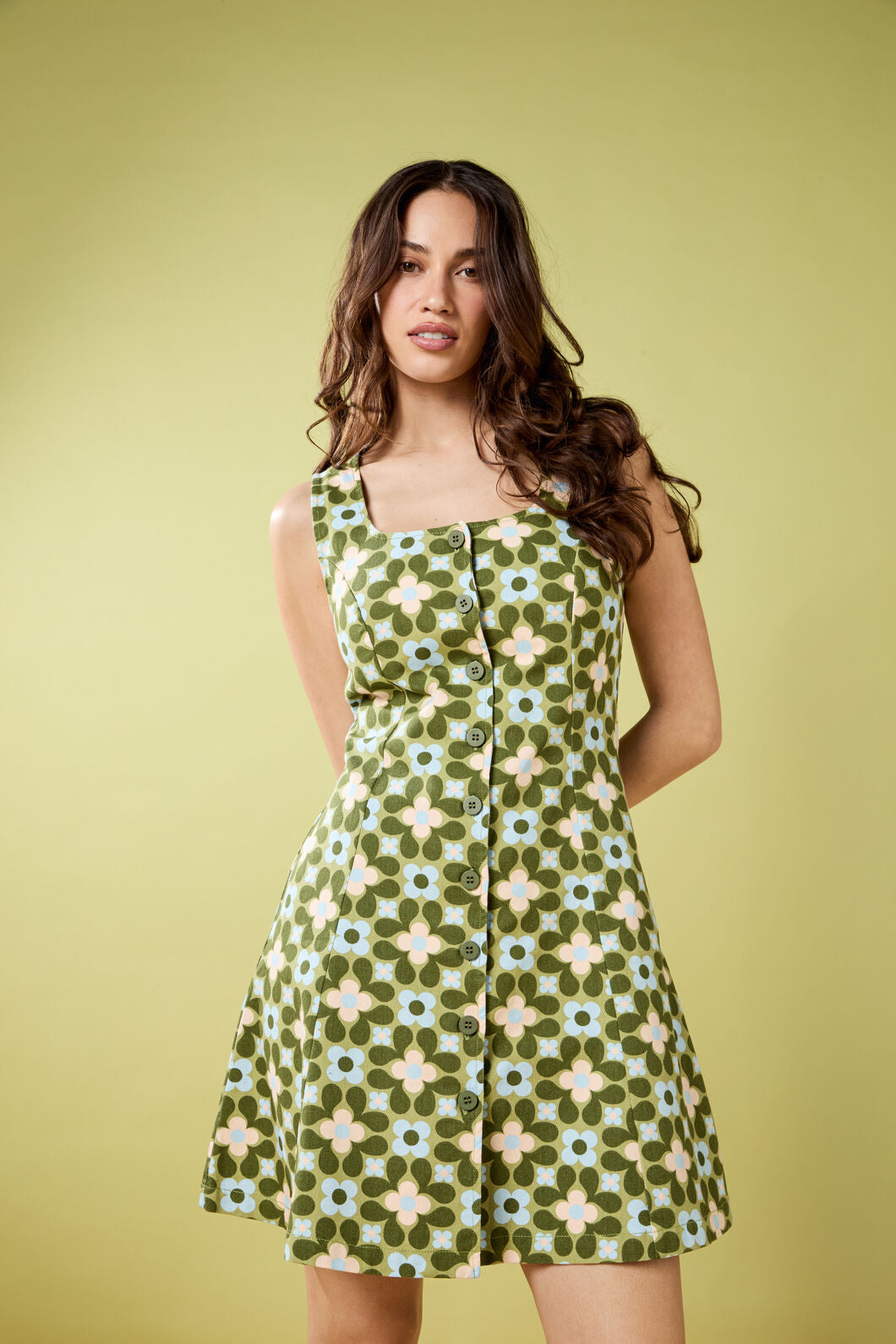 Princess Highway - Ginny 60's Mini Pinafore - green