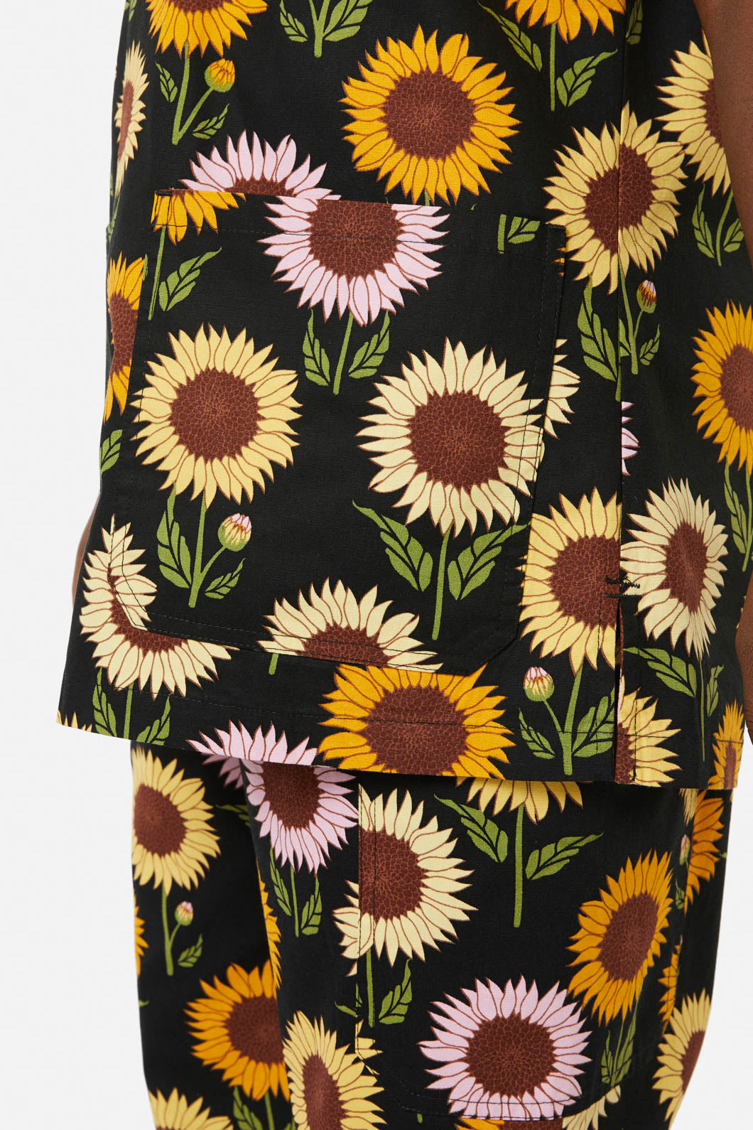 Princess Highway - Sunflower Scrub Set - black