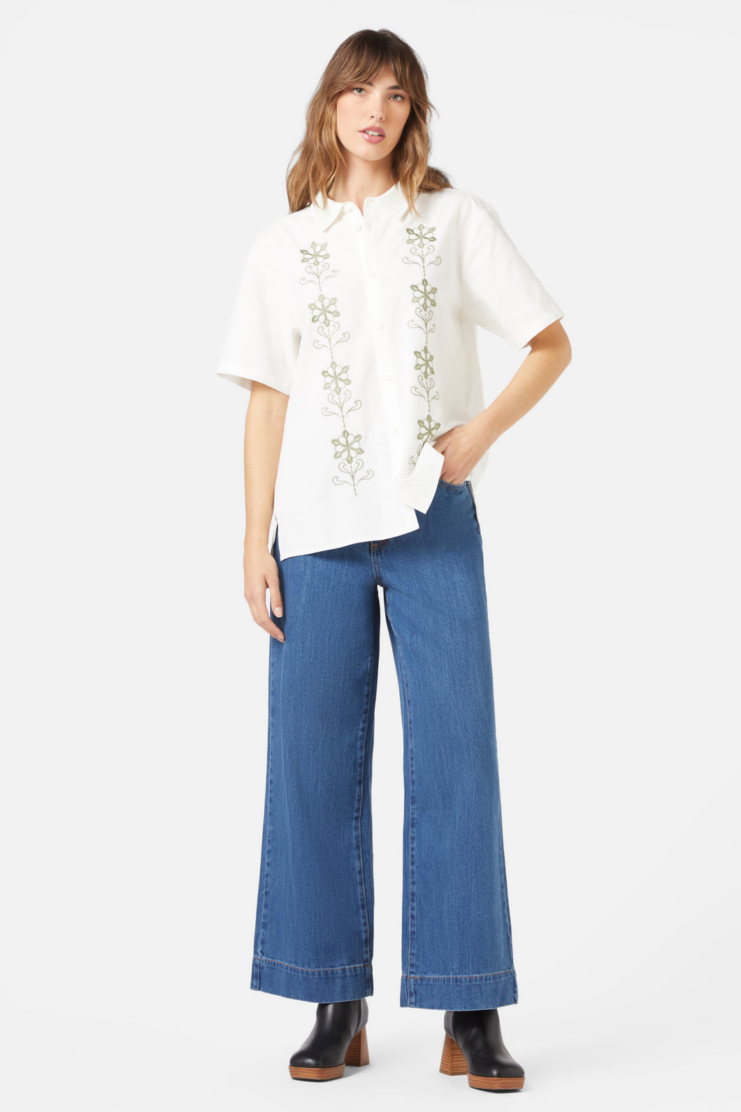 Princess Highway - Retro Emb Everyone Shirt - cream