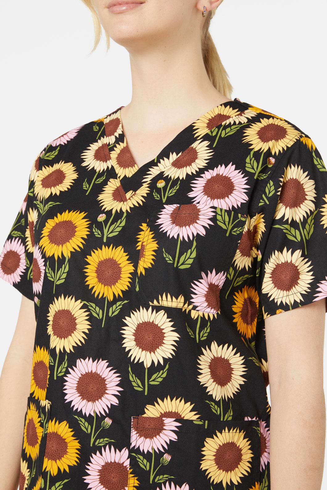 Princess Highway - Sunflower Scrub Set - black