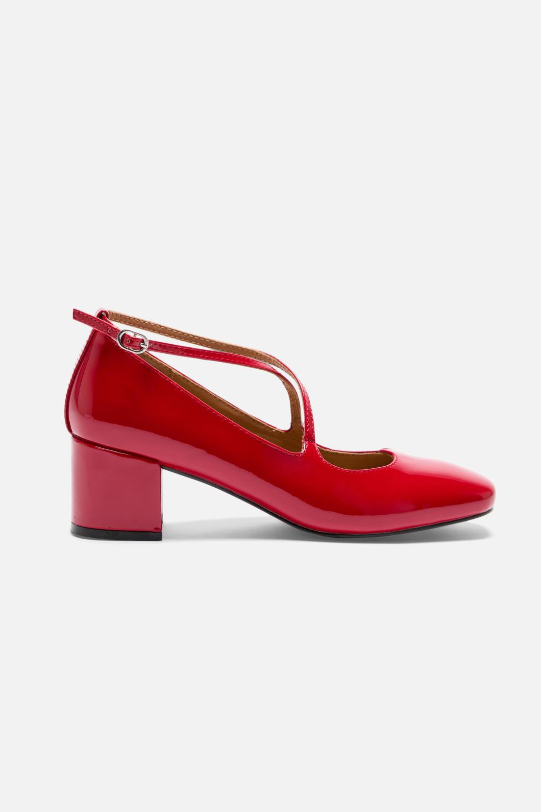 Princess Highway - Red Heart Mary Jane - red
