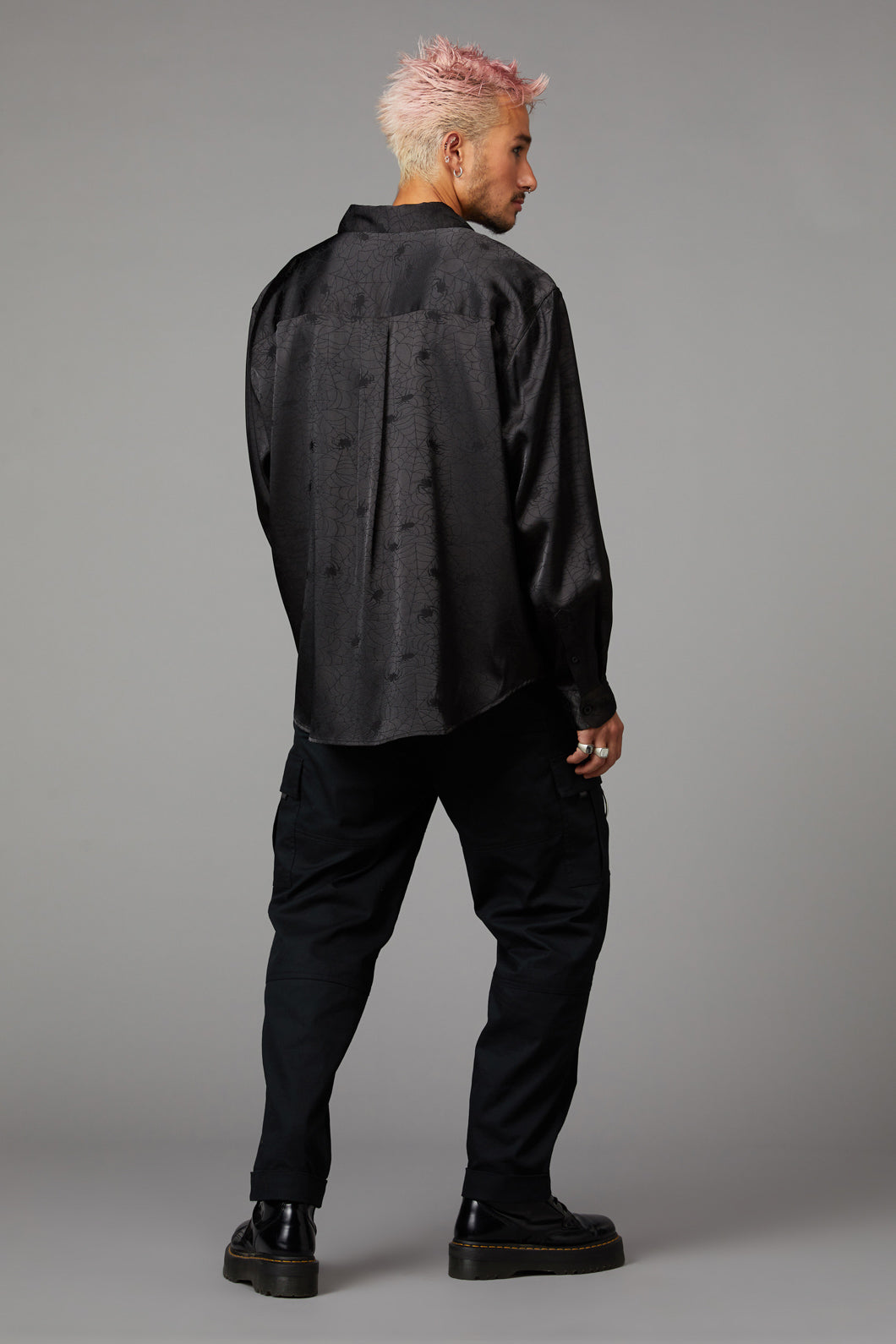 Black Friday - Laszlo Long Sleeve Shirt - black