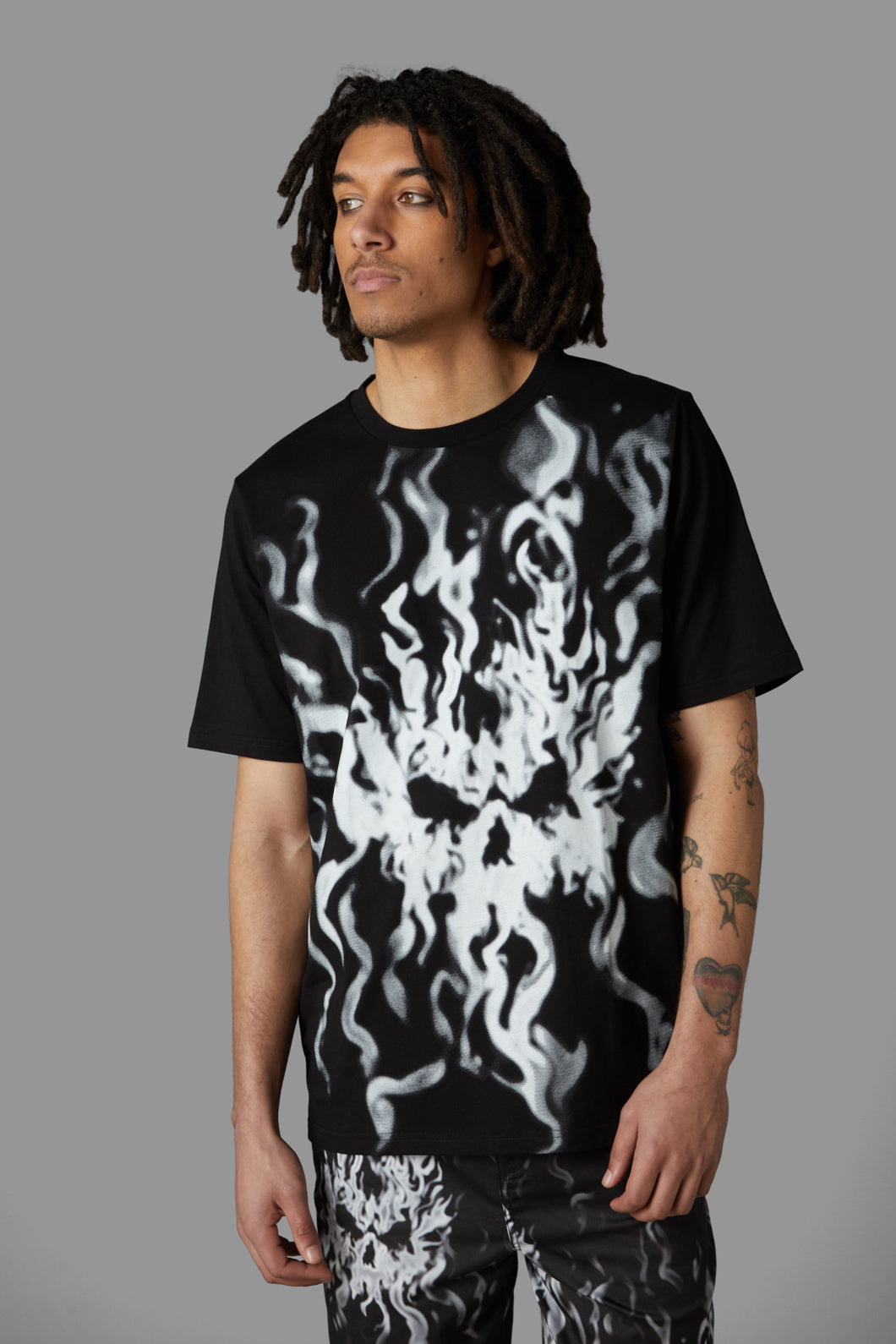 Black Friday - Smokin Tee - black