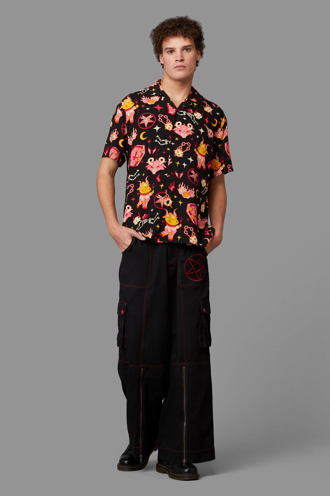 Black Friday - Hellish Short Sleeve Shirt - black