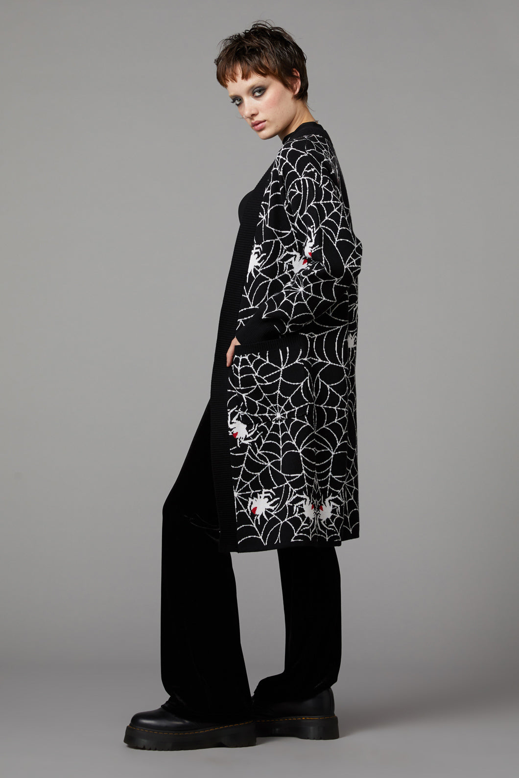 Black Friday - Arachnid Cardi - black