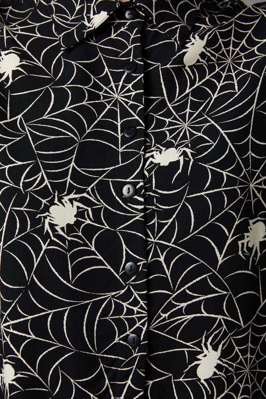 Black Friday - Arachnid Blouse - black