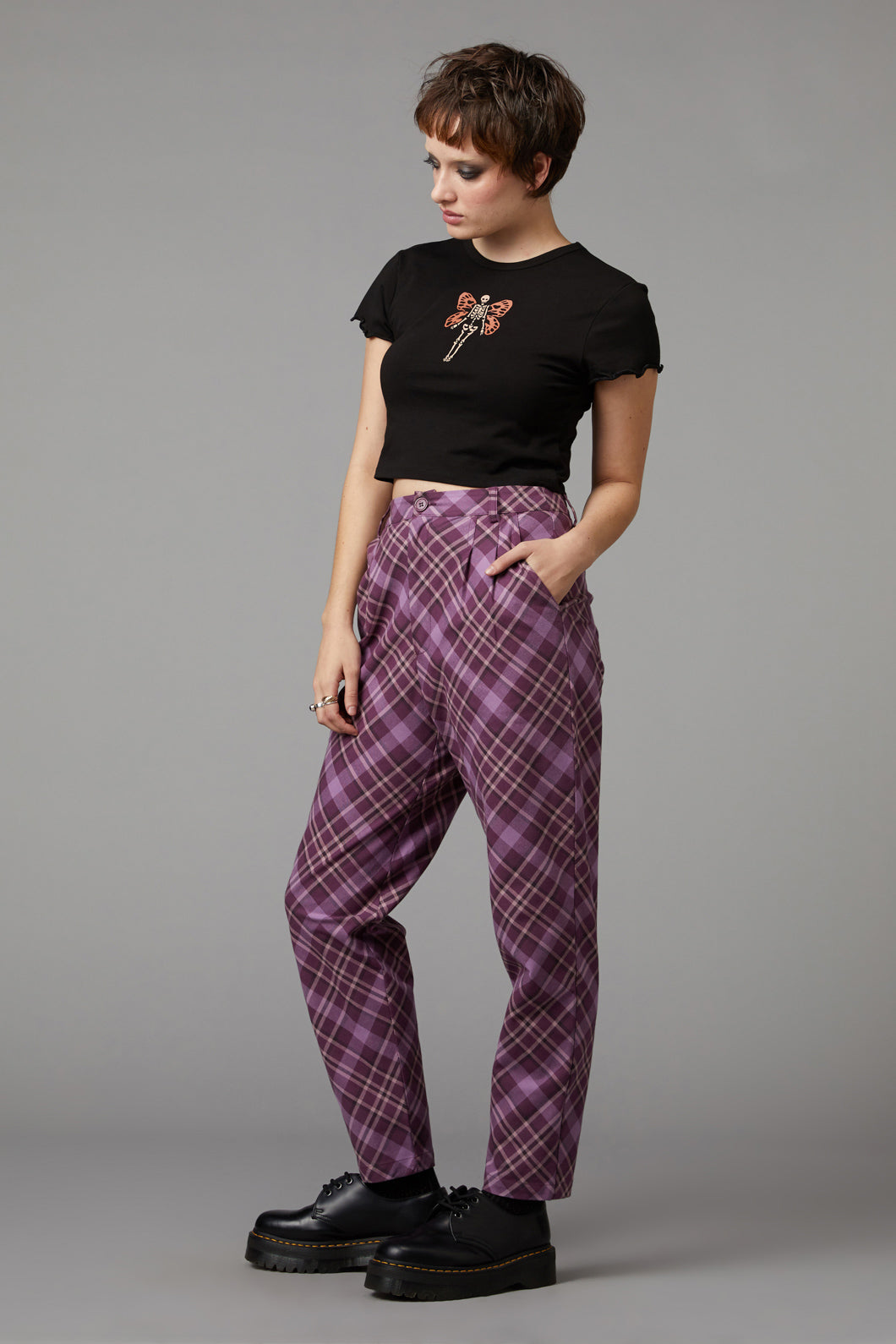 Black Friday - The Fae Tee - black